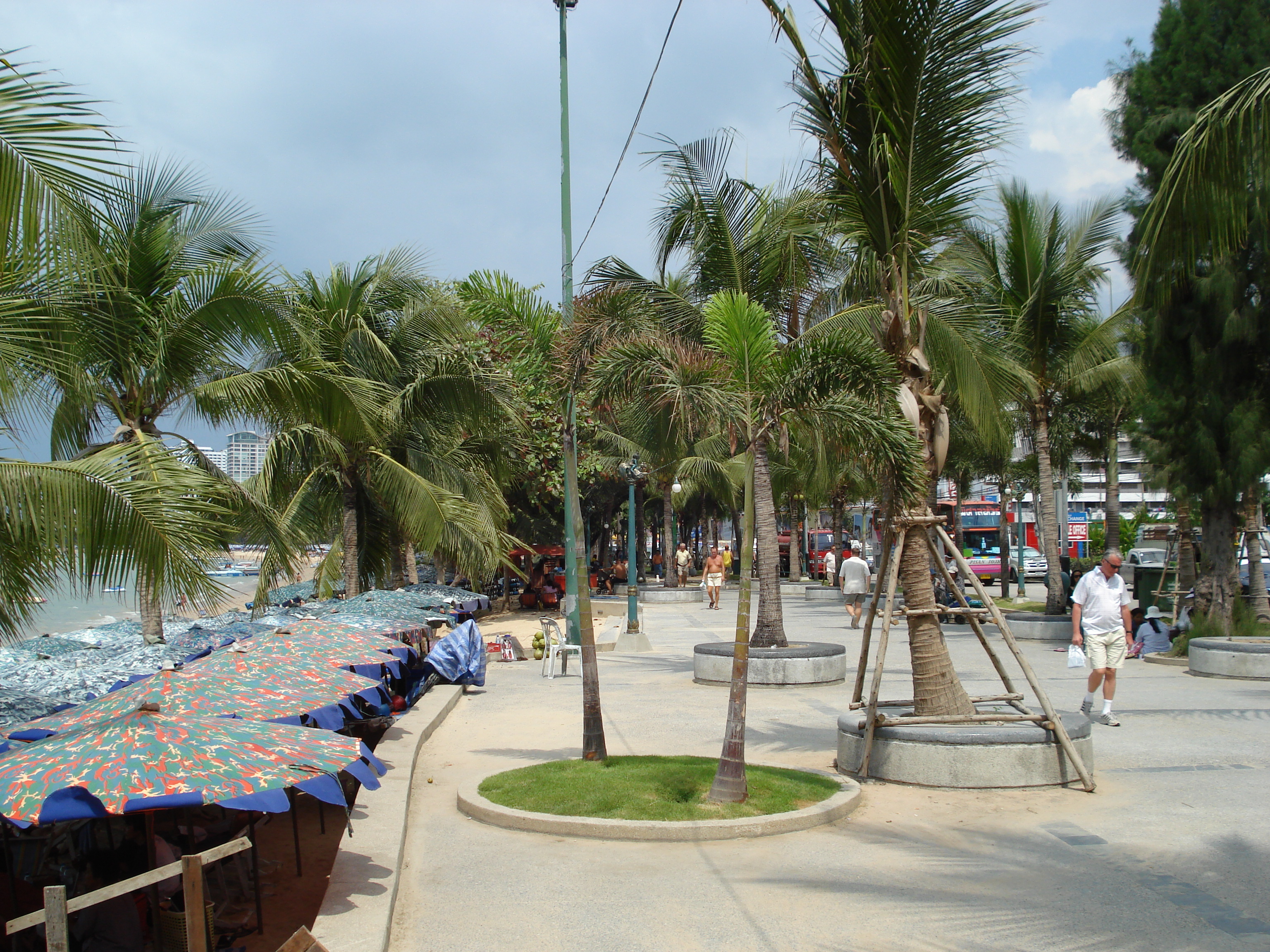 Picture Thailand Pattaya Beach 2007-02 13 - Center Pattaya Beach