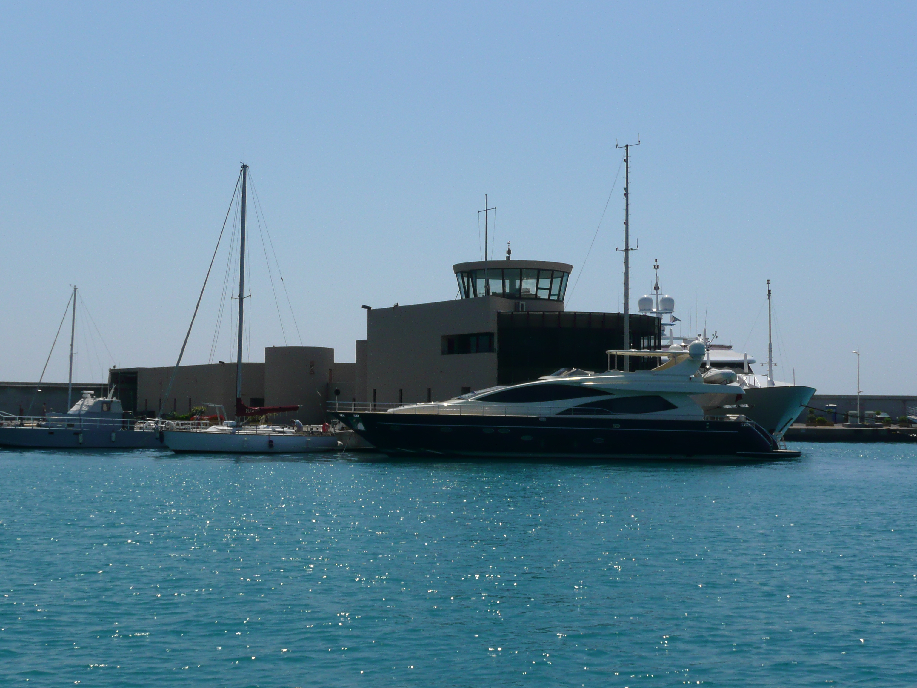 Picture France Antibes Port Vauban 2007-07 6 - Around Port Vauban