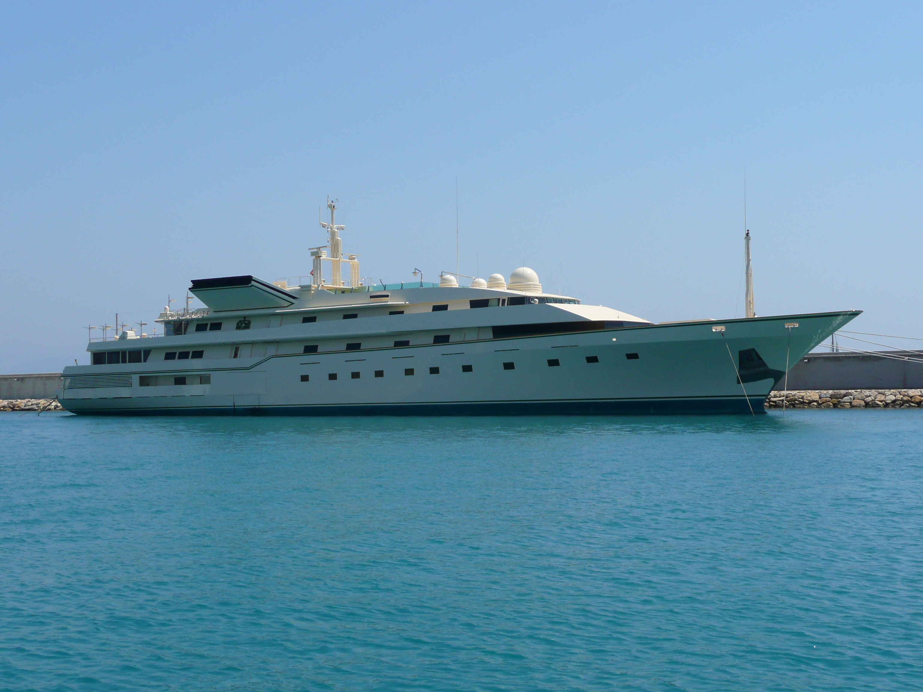 Picture France Antibes Port Vauban 2007-07 3 - Discovery Port Vauban