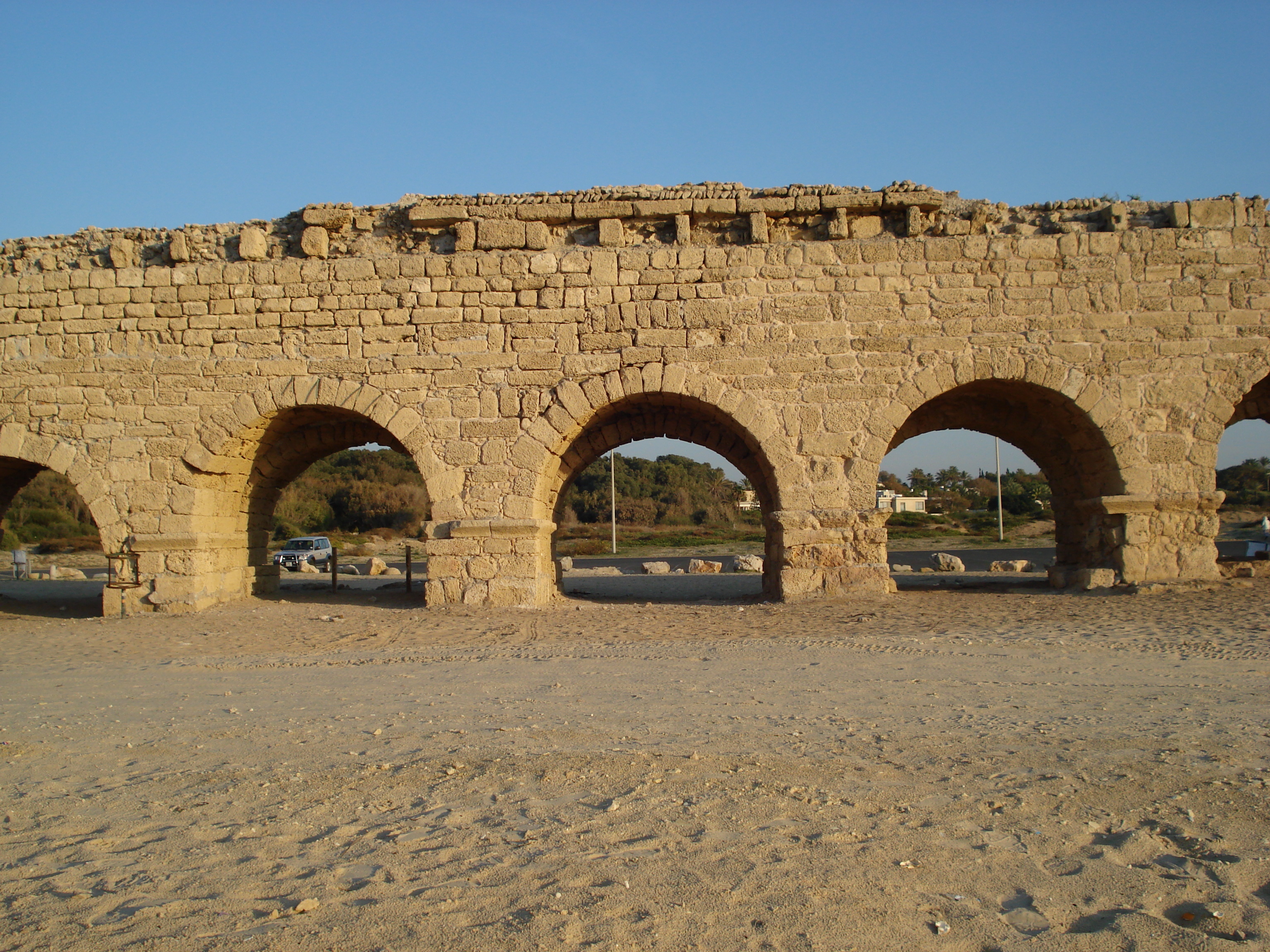 Picture Israel Caesarea 2006-12 61 - Recreation Caesarea