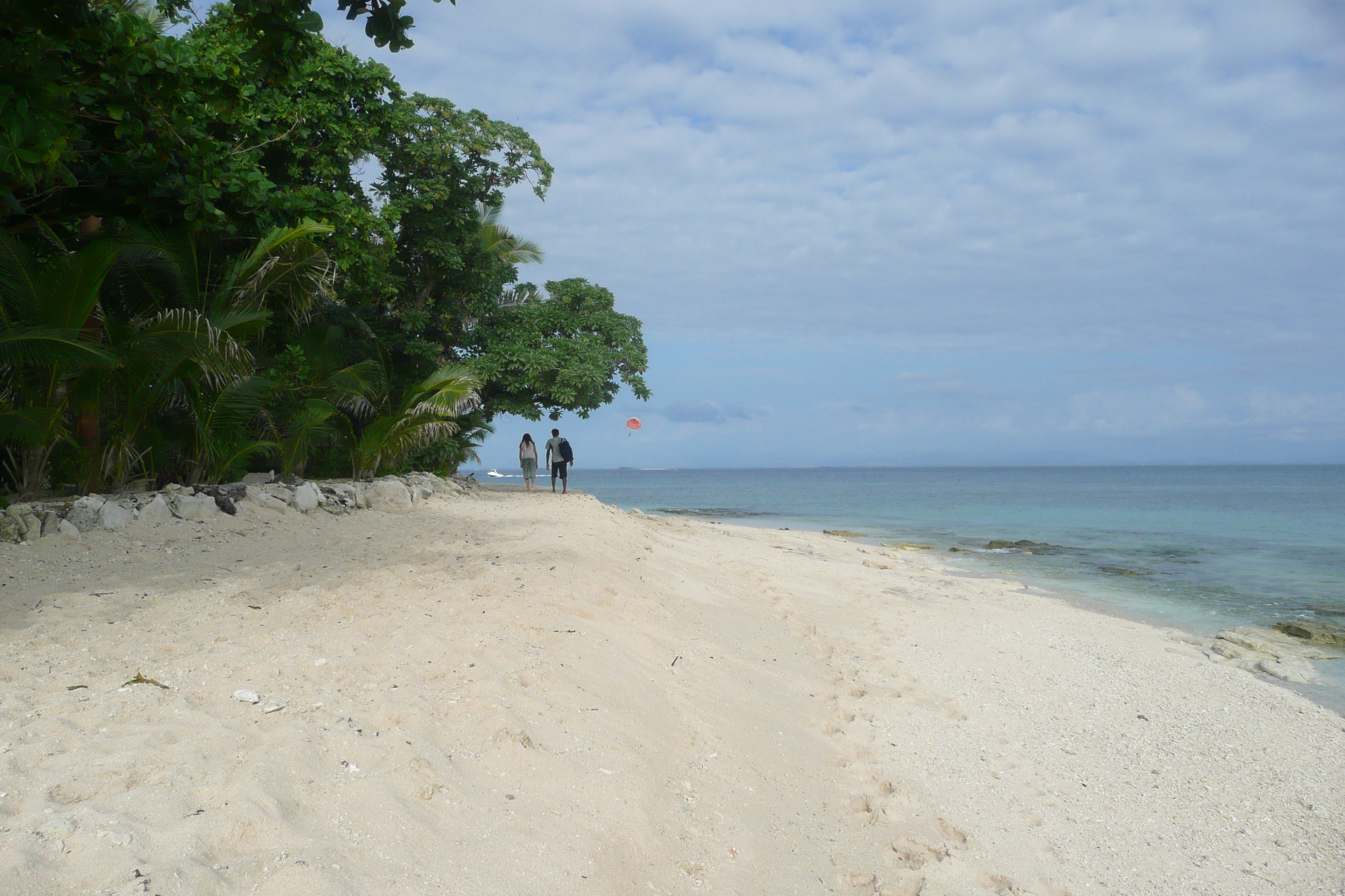 Picture Fiji Beachcomber Island 2010-05 12 - Center Beachcomber Island