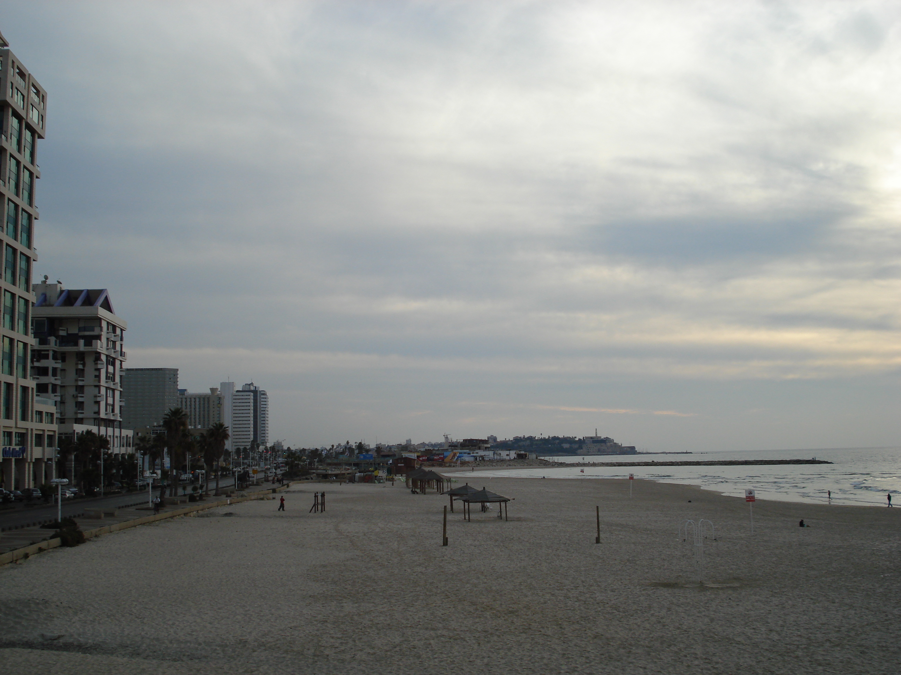 Picture Israel Tel Aviv Tel Aviv Sea Shore 2006-12 223 - Center Tel Aviv Sea Shore