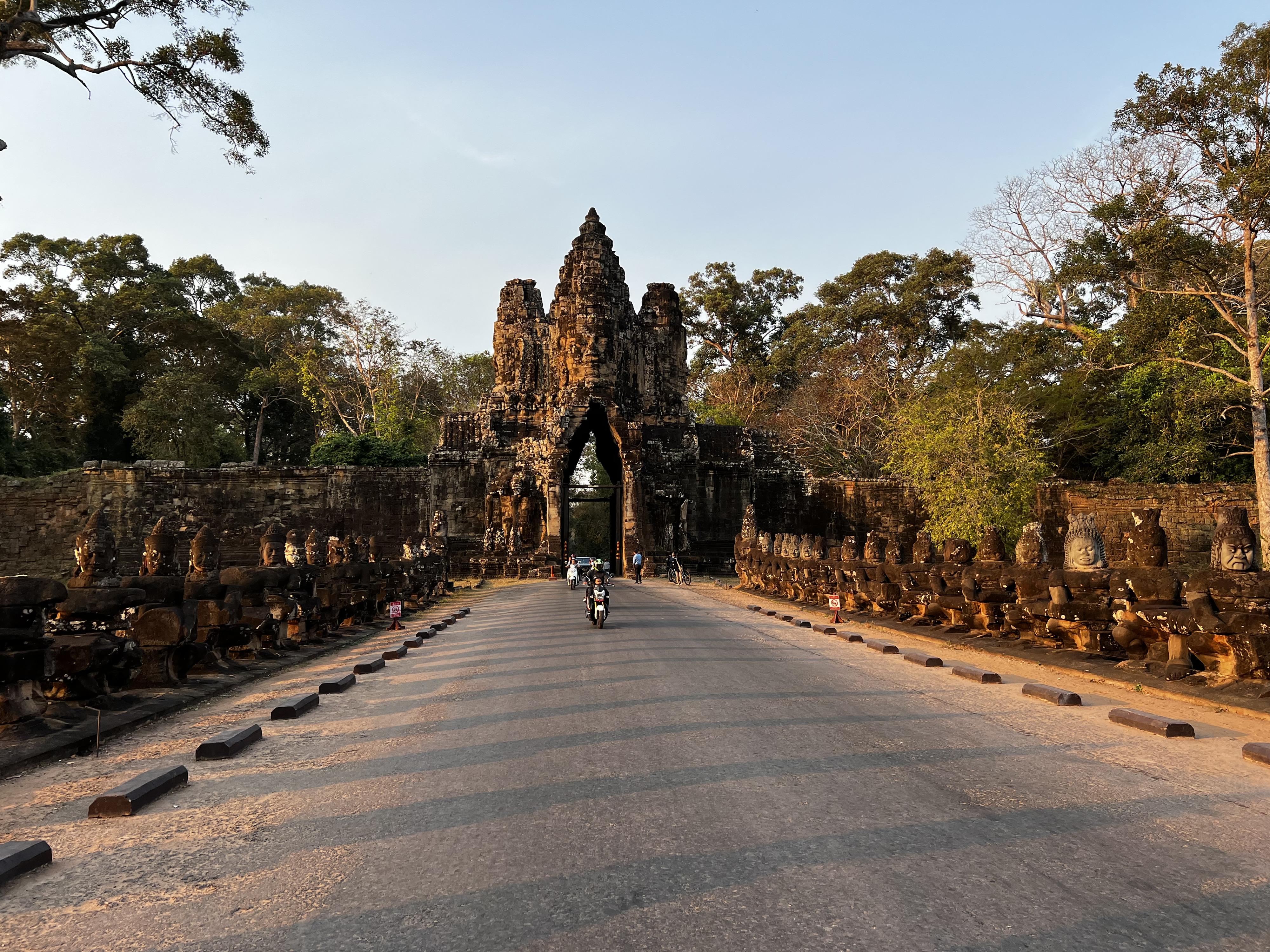 Picture Cambodia Siem Reap Angkor Thom 2023-01 33 - Recreation Angkor Thom