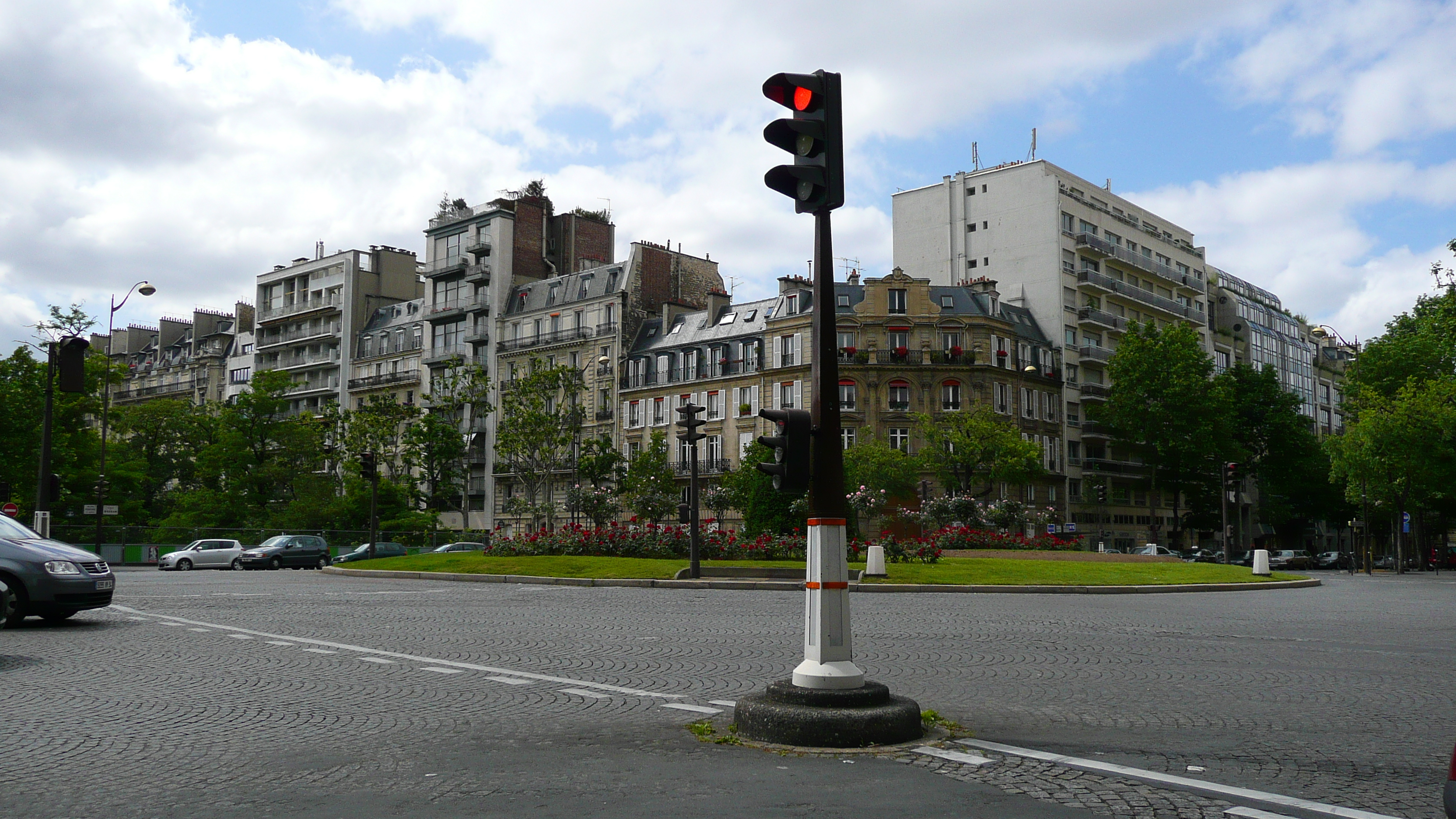 Picture France Paris 17th Arrondissement Place Wagram 2007-05 7 - Recreation Place Wagram