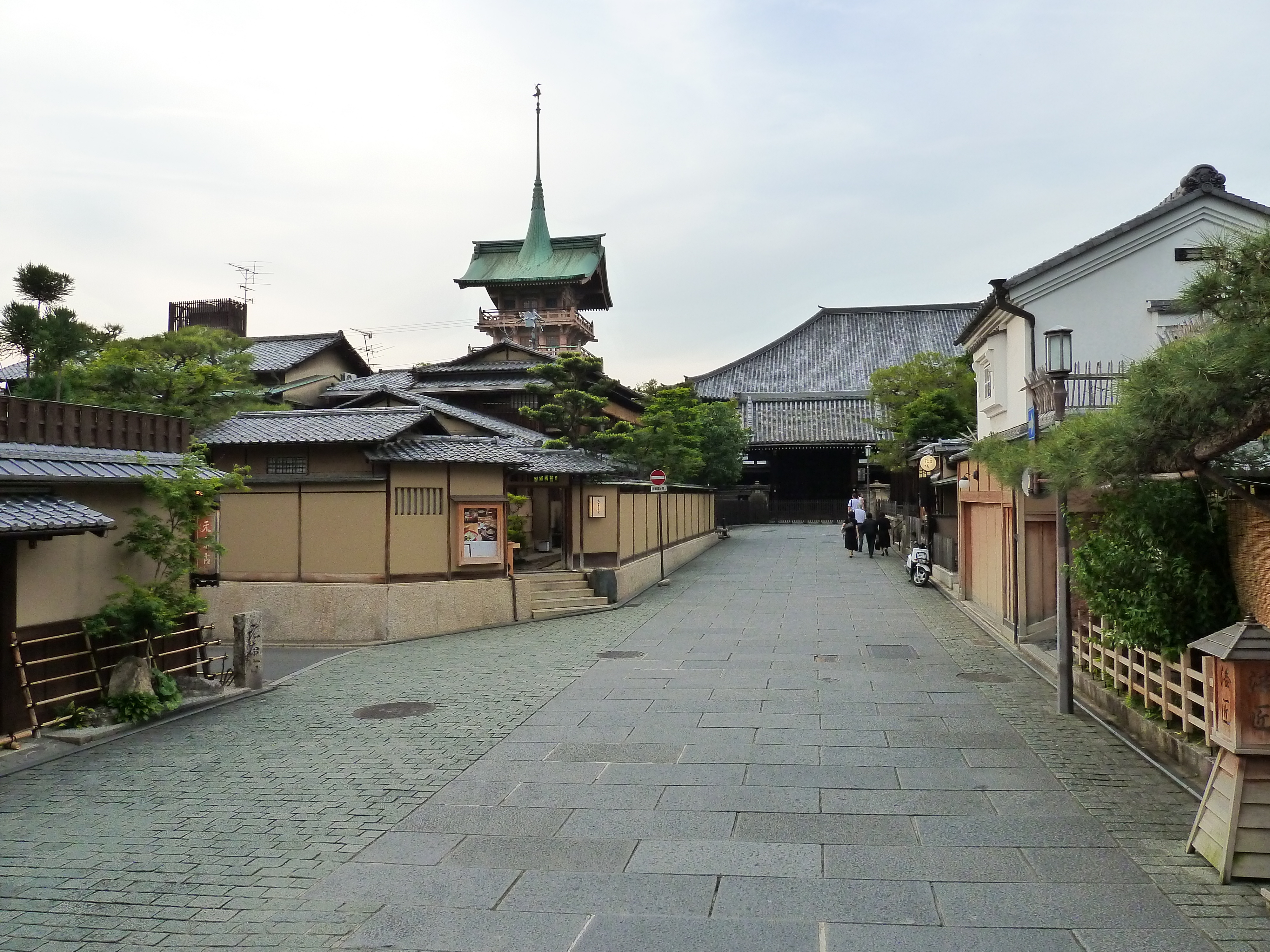 Picture Japan Kyoto Ninenzaka 2010-06 28 - History Ninenzaka