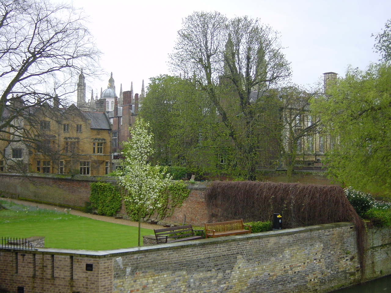 Picture United Kingdom Cambridge 2001-04 18 - Tours Cambridge