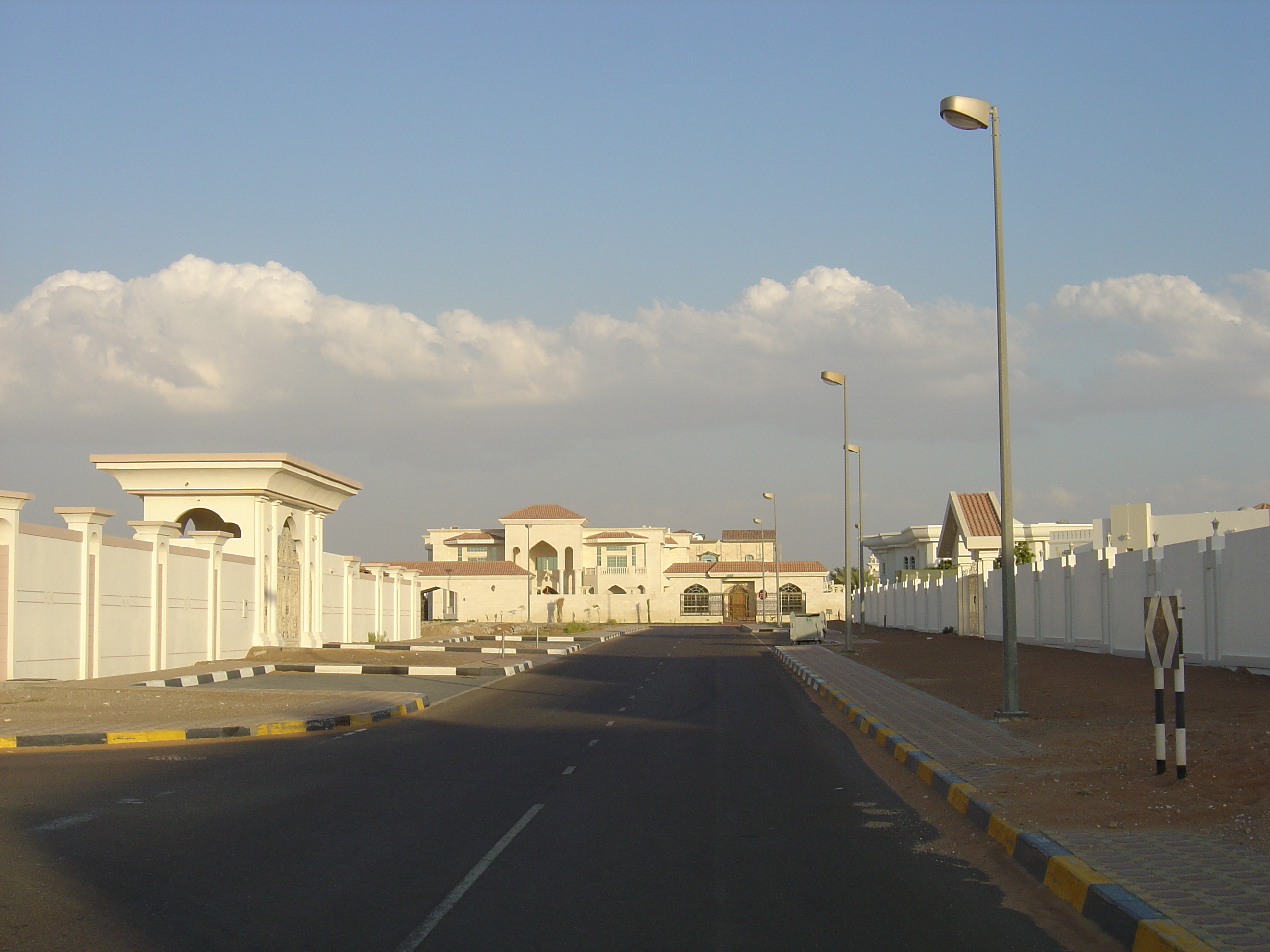 Picture United Arab Emirates Al Ain 2005-11 22 - Center Al Ain