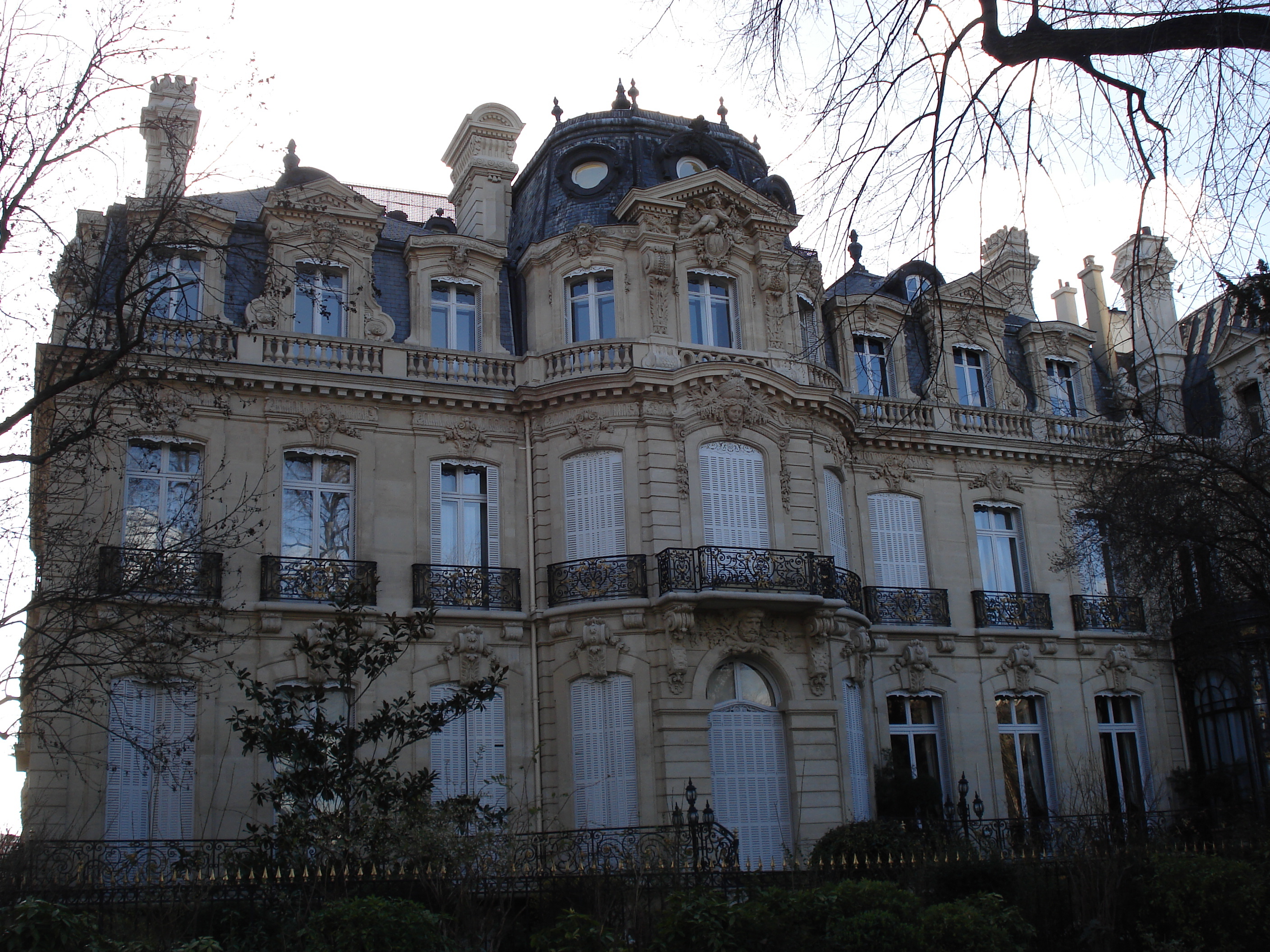 Picture France Paris Monceau Garden 2006-03 29 - Discovery Monceau Garden