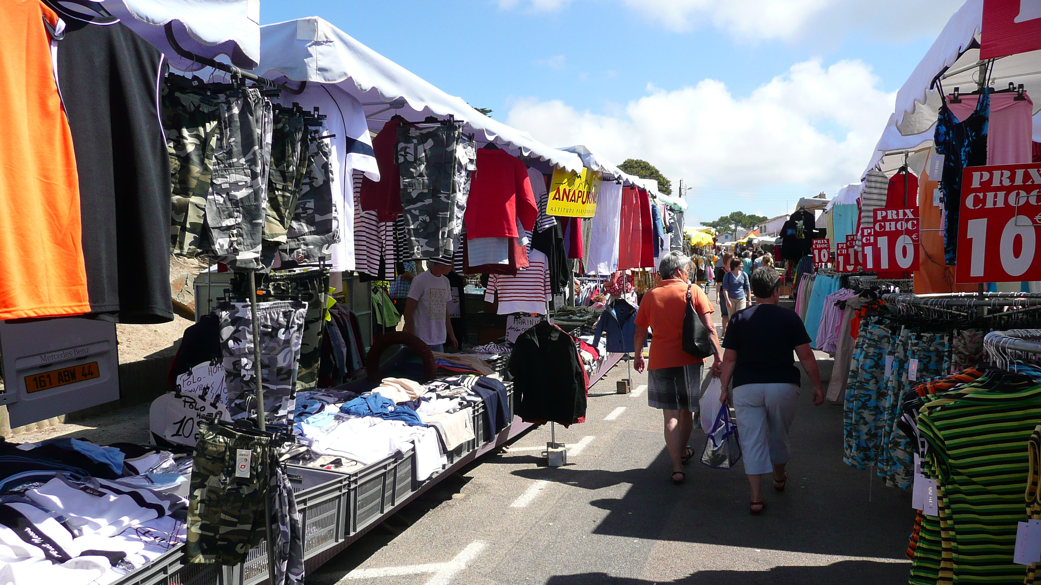 Picture France Prefailles Market in Prefailles 2007-07 1 - Around Market in Prefailles