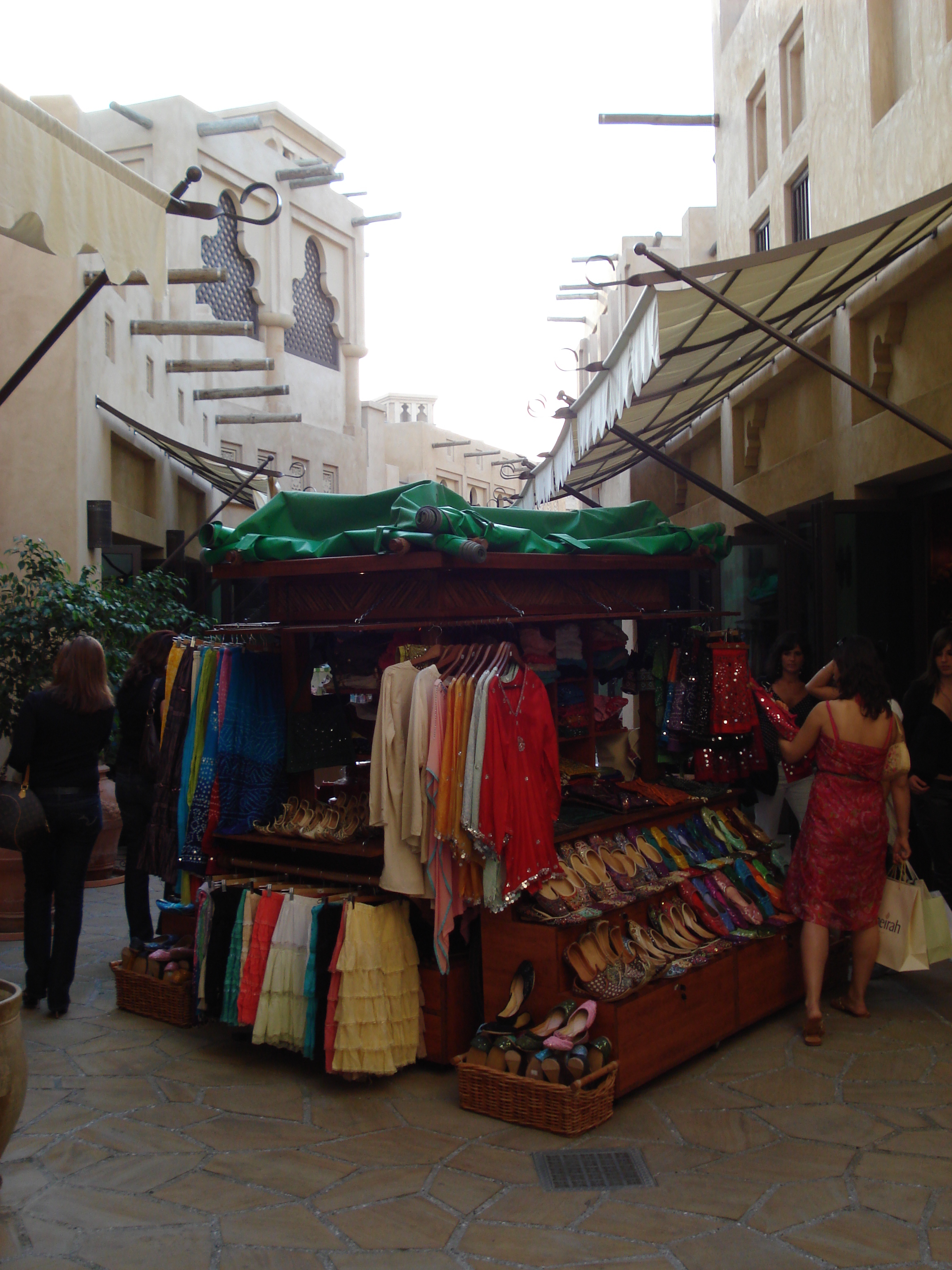 Picture United Arab Emirates Dubai Medina Jumeirah 2007-03 17 - Tours Medina Jumeirah