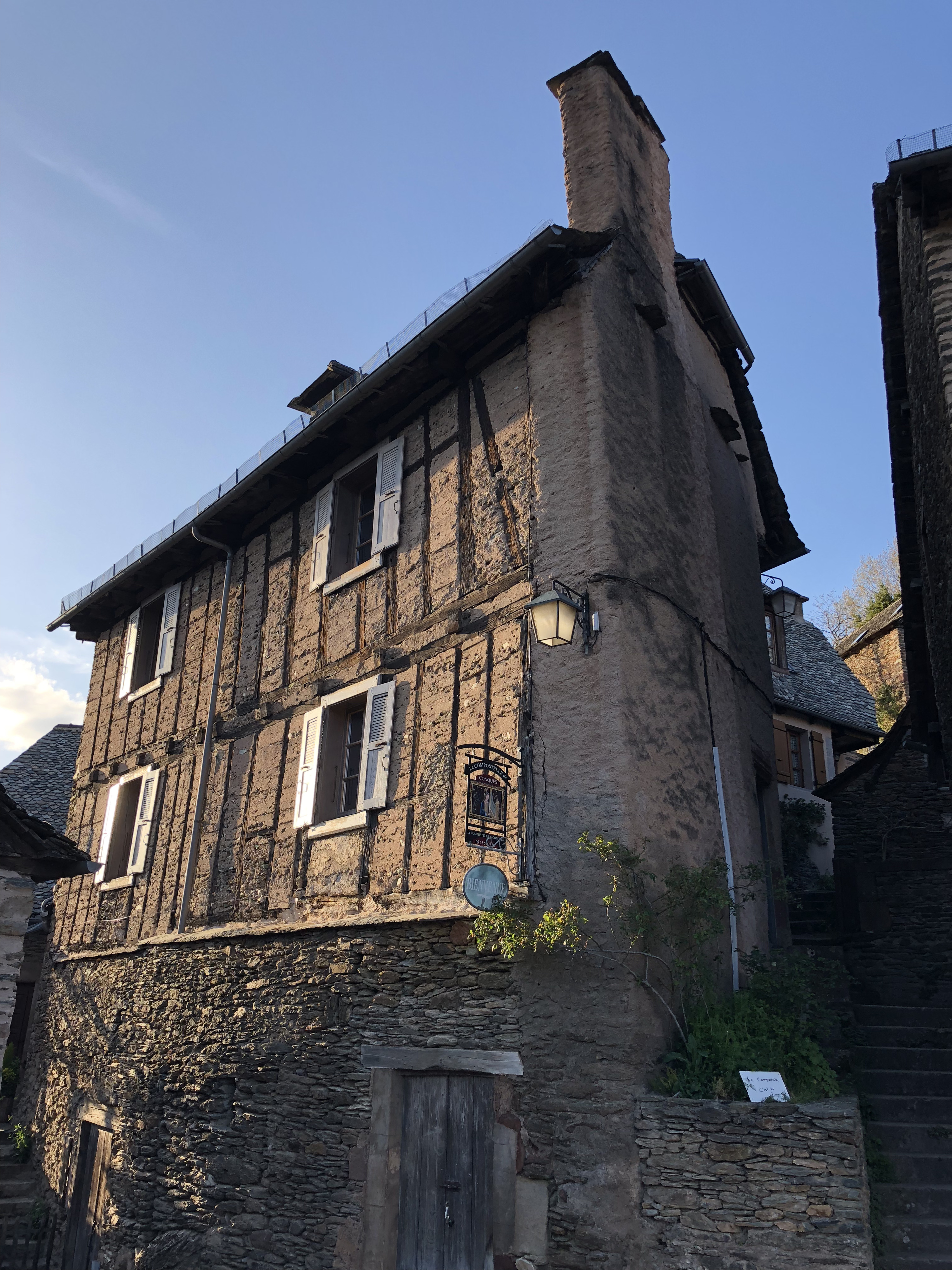 Picture France Conques 2018-04 87 - History Conques