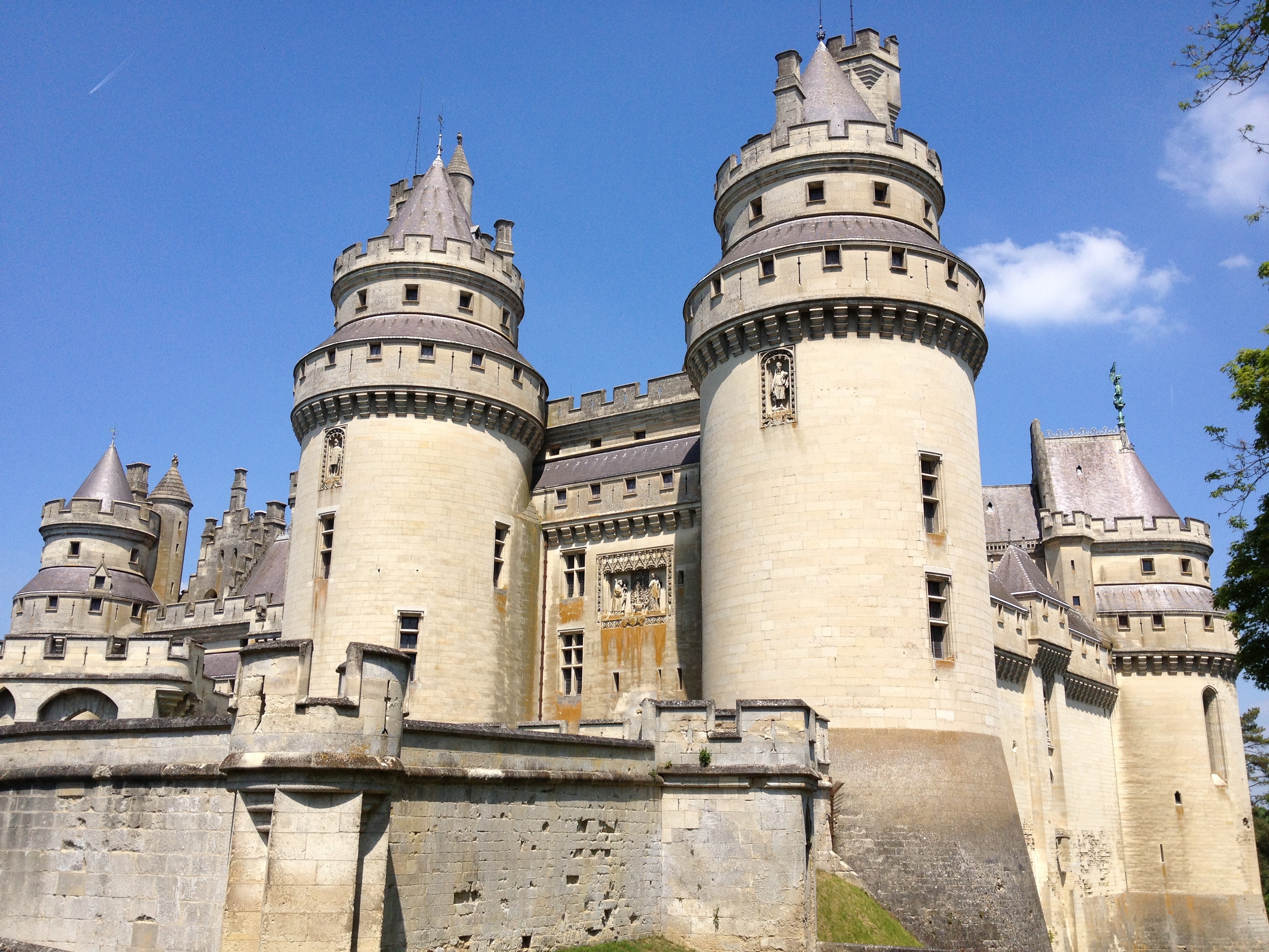 Picture France Pierrefonds 2014-05 308 - Tours Pierrefonds