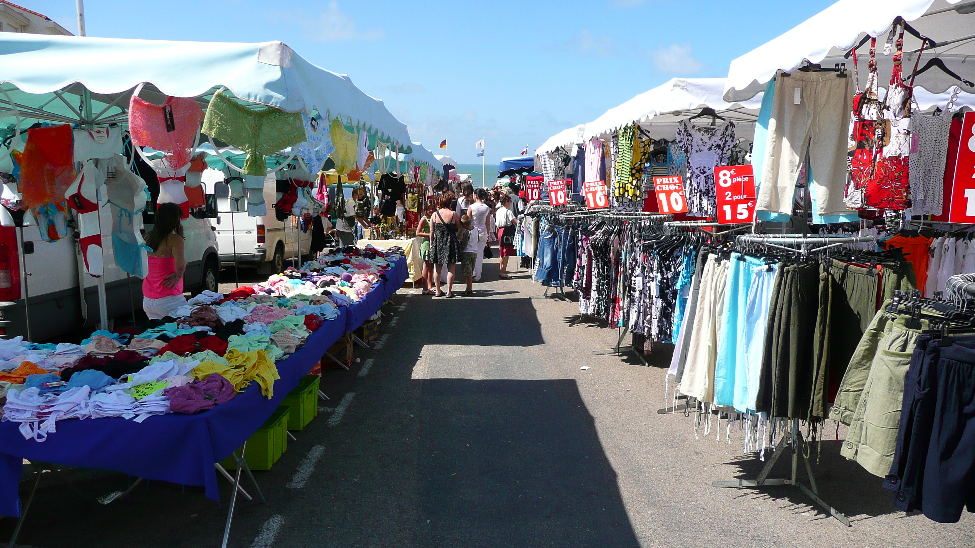 Picture France Prefailles Market in Prefailles 2007-07 23 - History Market in Prefailles