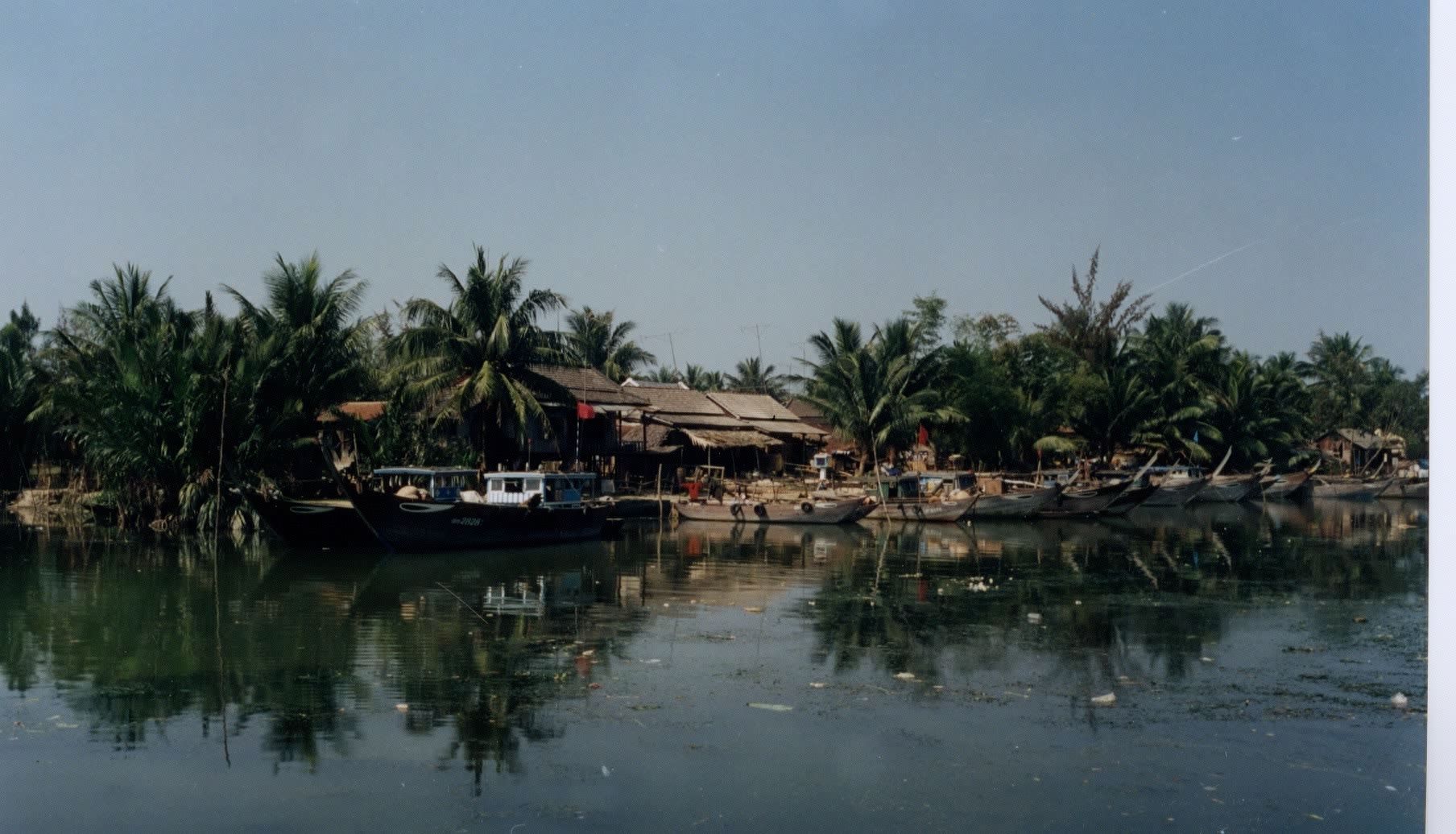 Picture Vietnam Na Trang 1995-12 13 - Recreation Na Trang