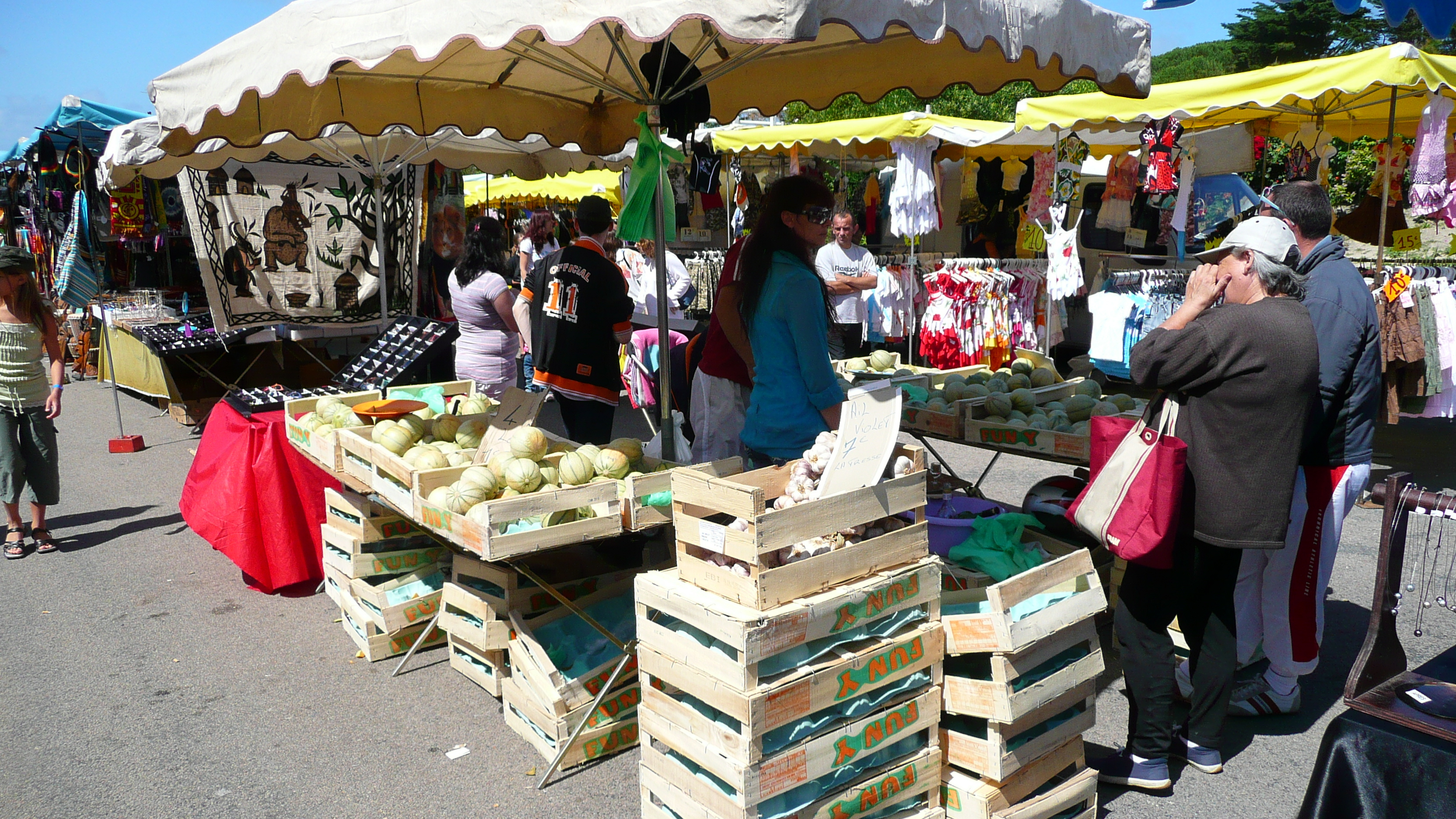 Picture France Prefailles Market in Prefailles 2007-07 21 - Discovery Market in Prefailles