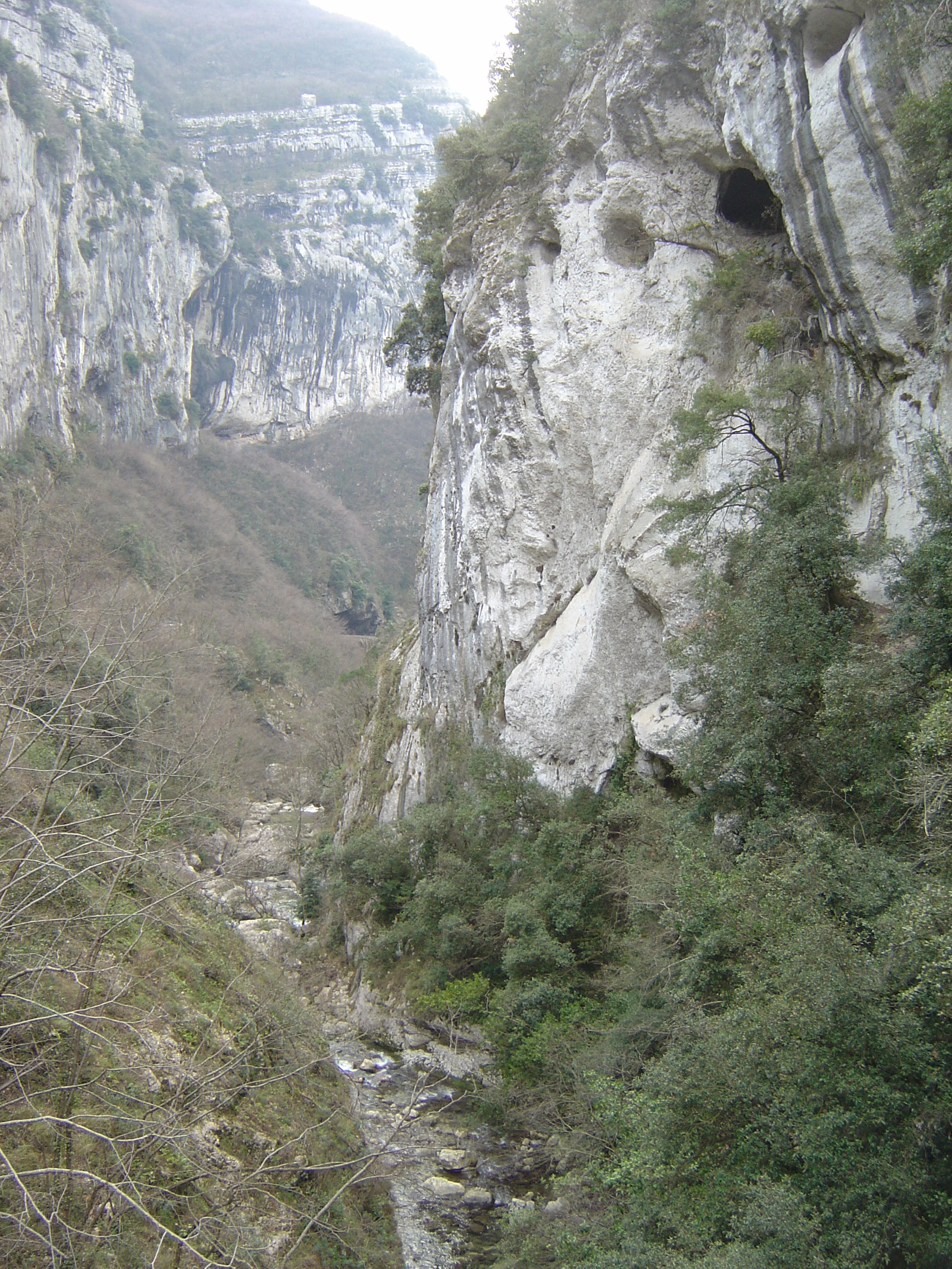 Picture France Gorges du Loup 2006-02 4 - Center Gorges du Loup