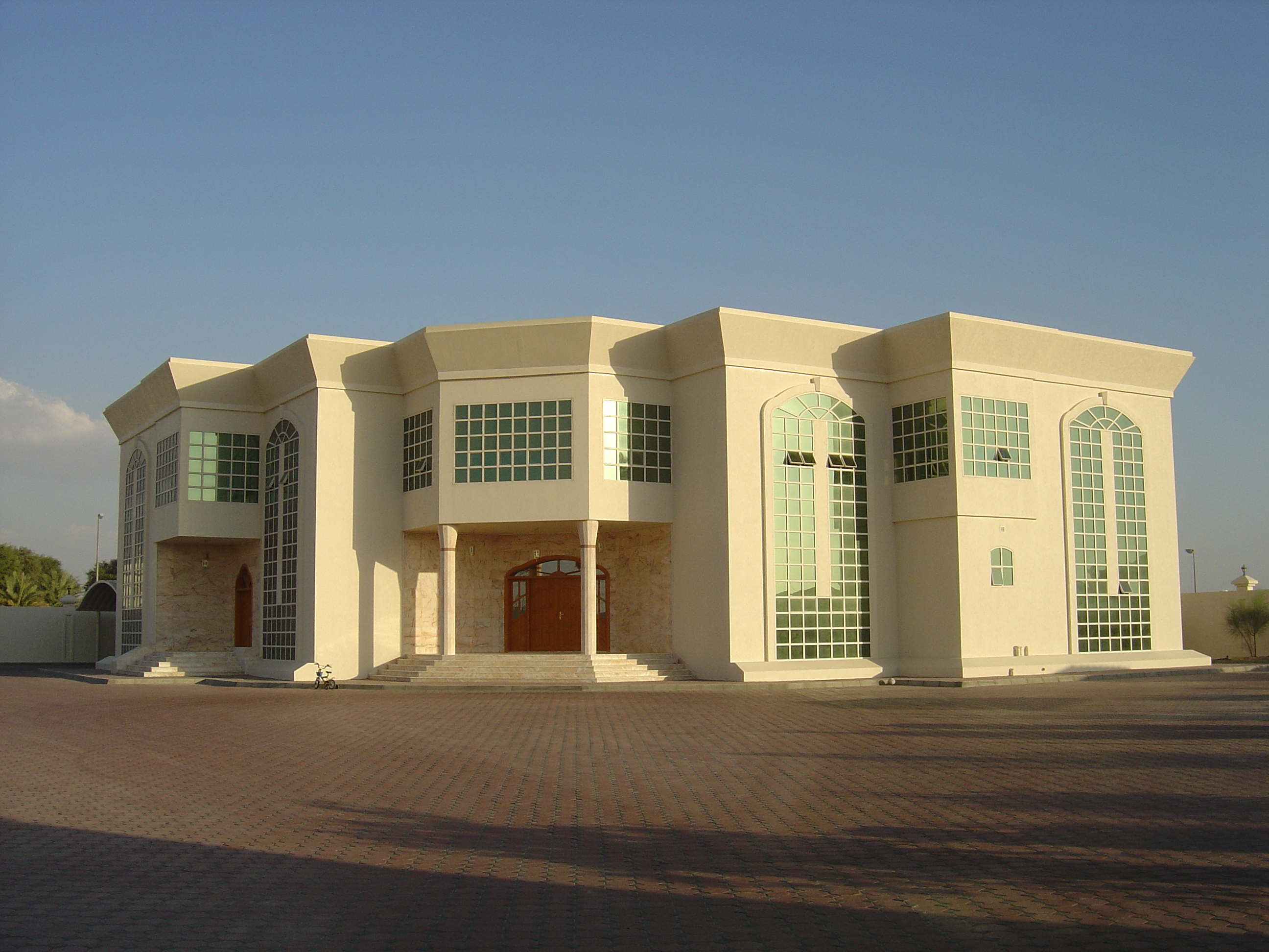 Picture United Arab Emirates Al Ain 2005-11 16 - Tour Al Ain