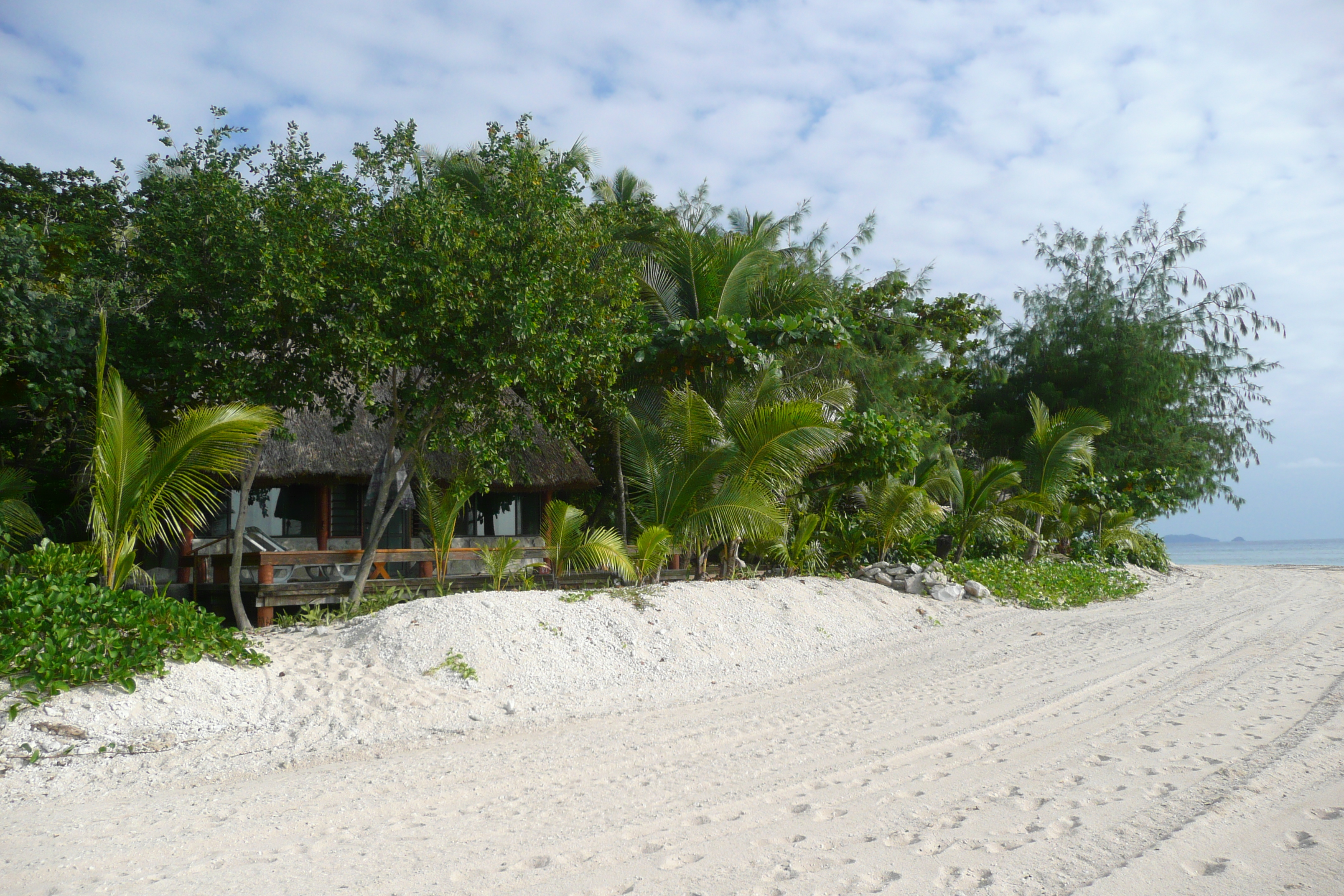 Picture Fiji Beachcomber Island 2010-05 0 - Center Beachcomber Island