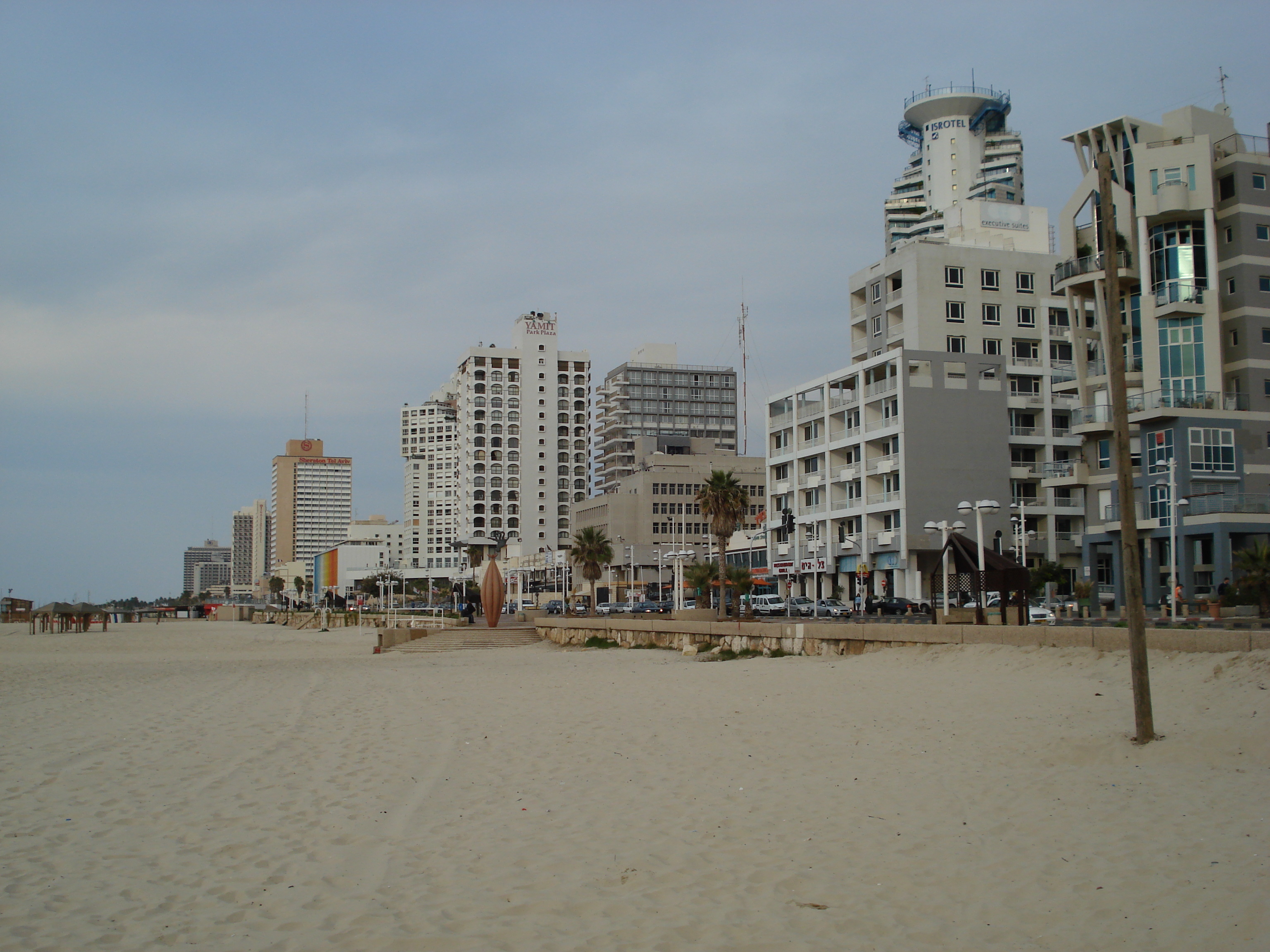 Picture Israel Tel Aviv Tel Aviv Sea Shore 2006-12 179 - Tour Tel Aviv Sea Shore