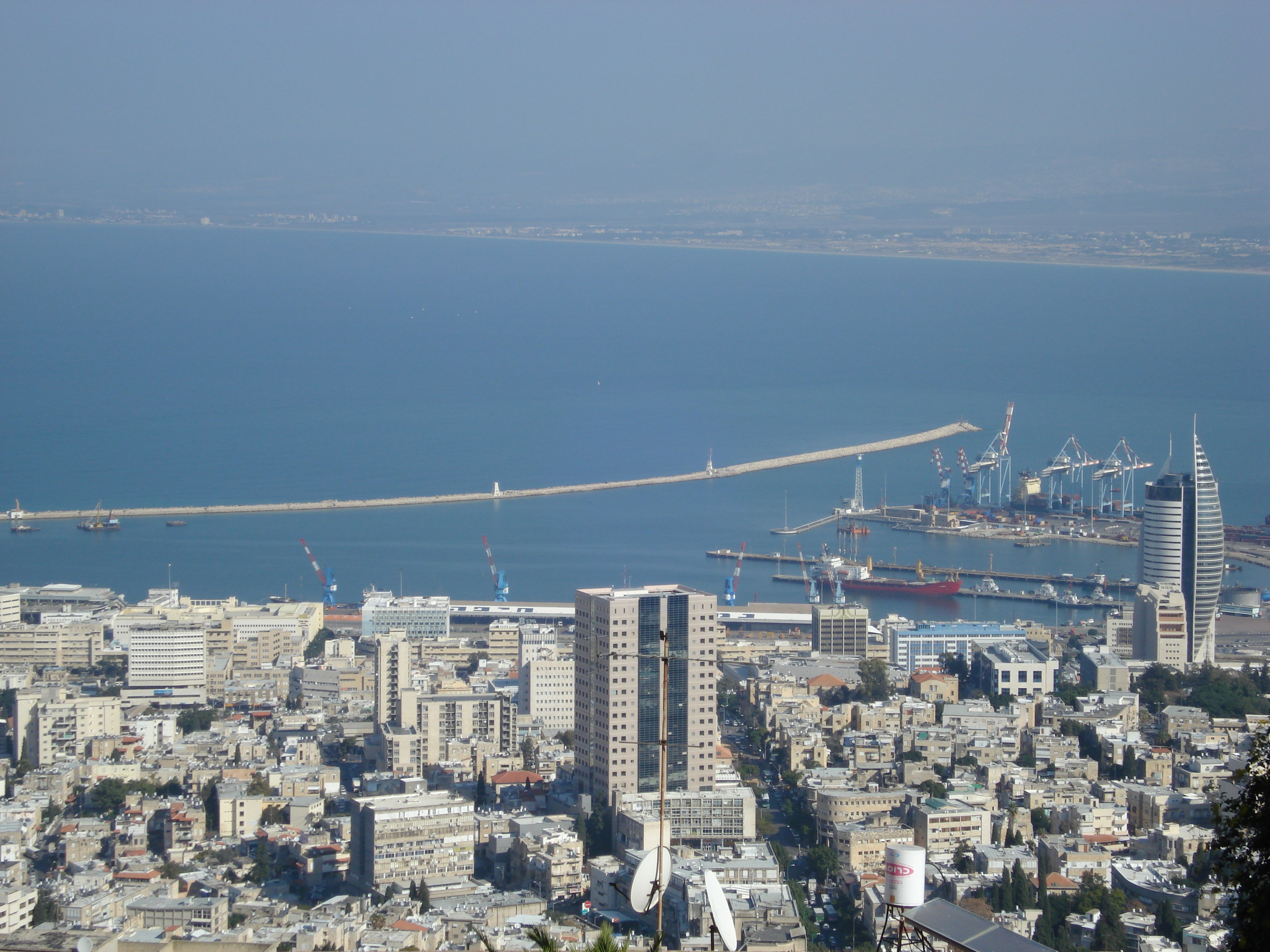 Picture Israel Haifa Carmel 2006-12 52 - Around Carmel