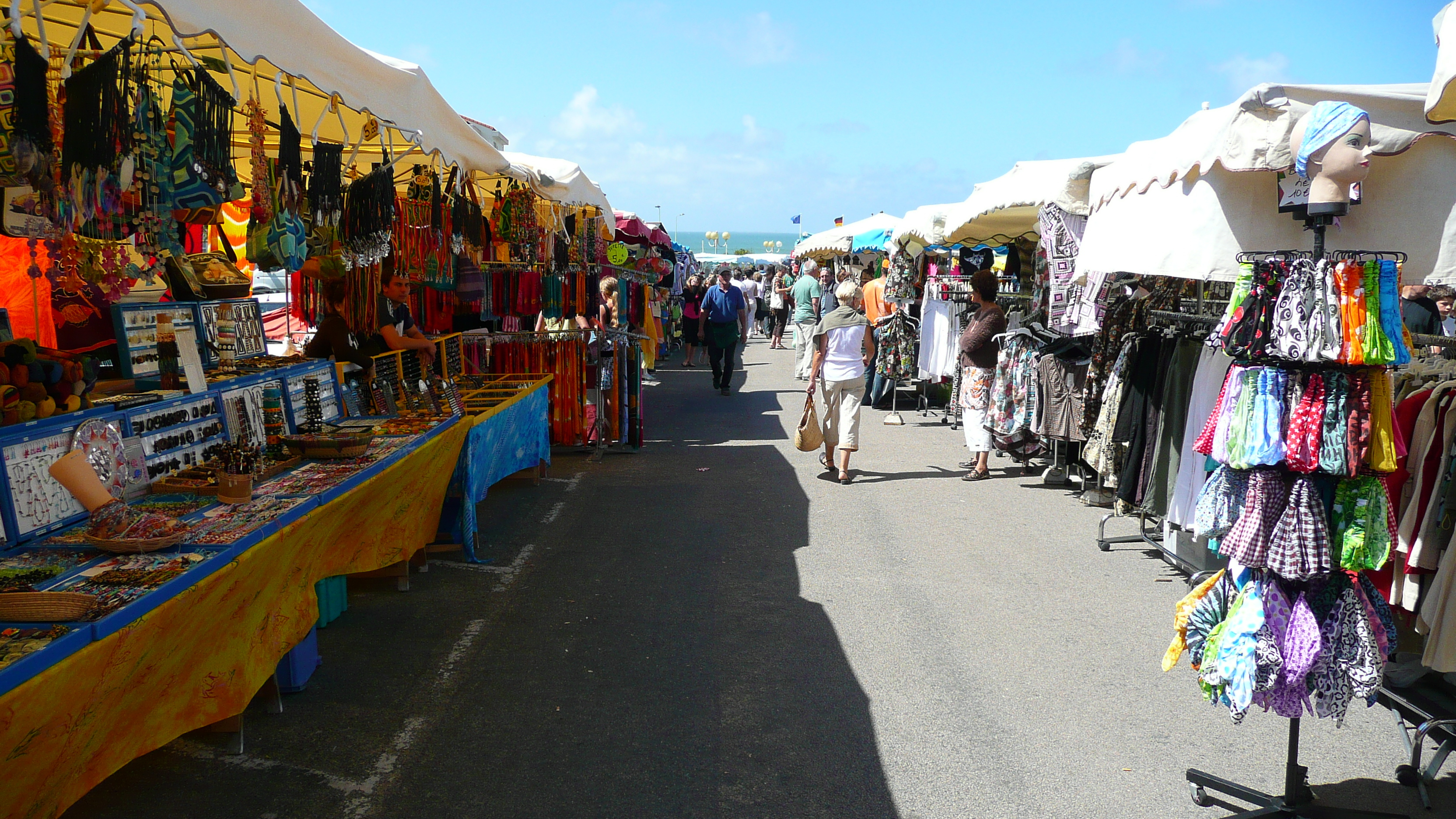 Picture France Prefailles Market in Prefailles 2007-07 28 - Journey Market in Prefailles