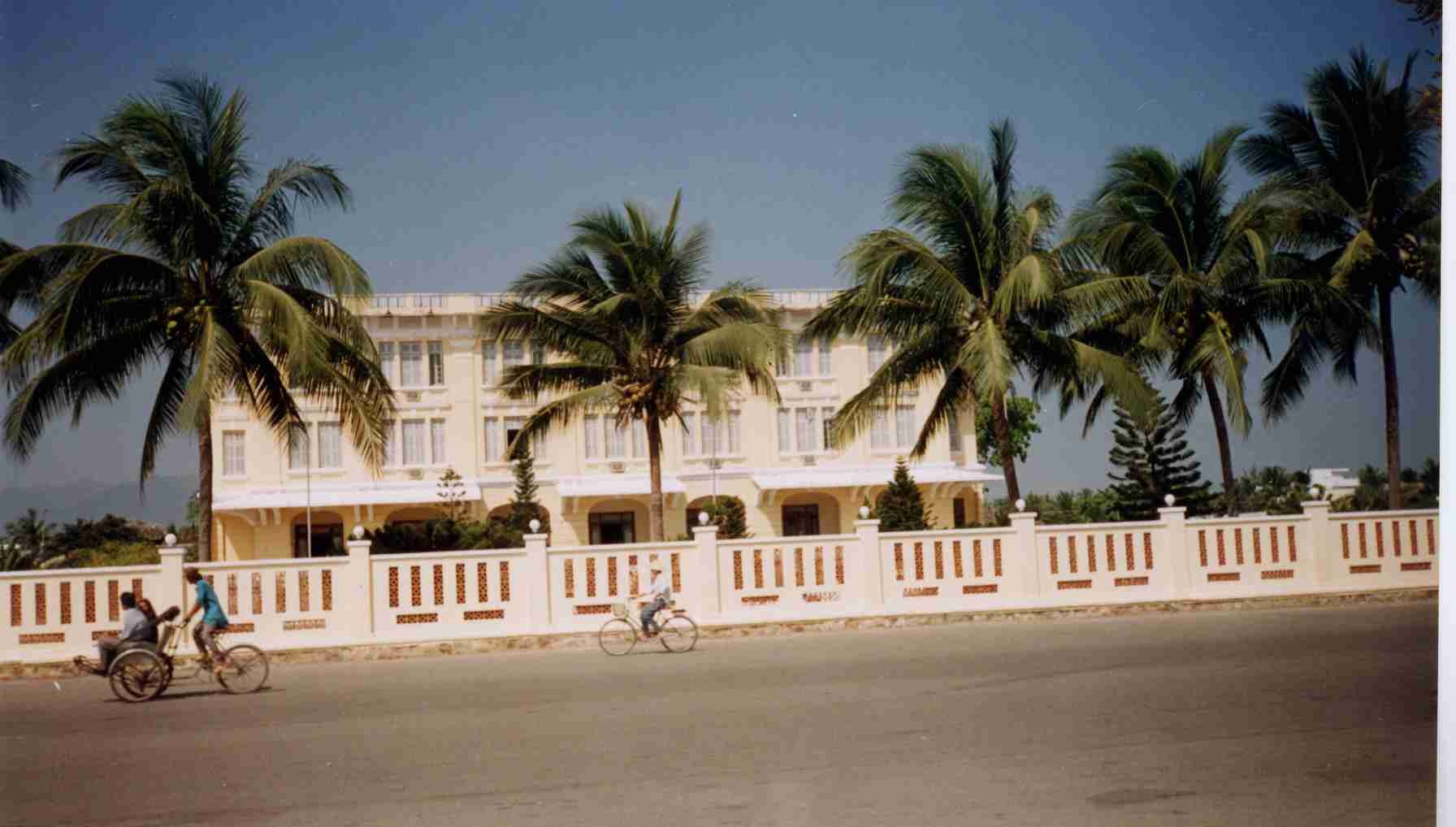 Picture Vietnam Na Trang 1995-12 1 - Discovery Na Trang