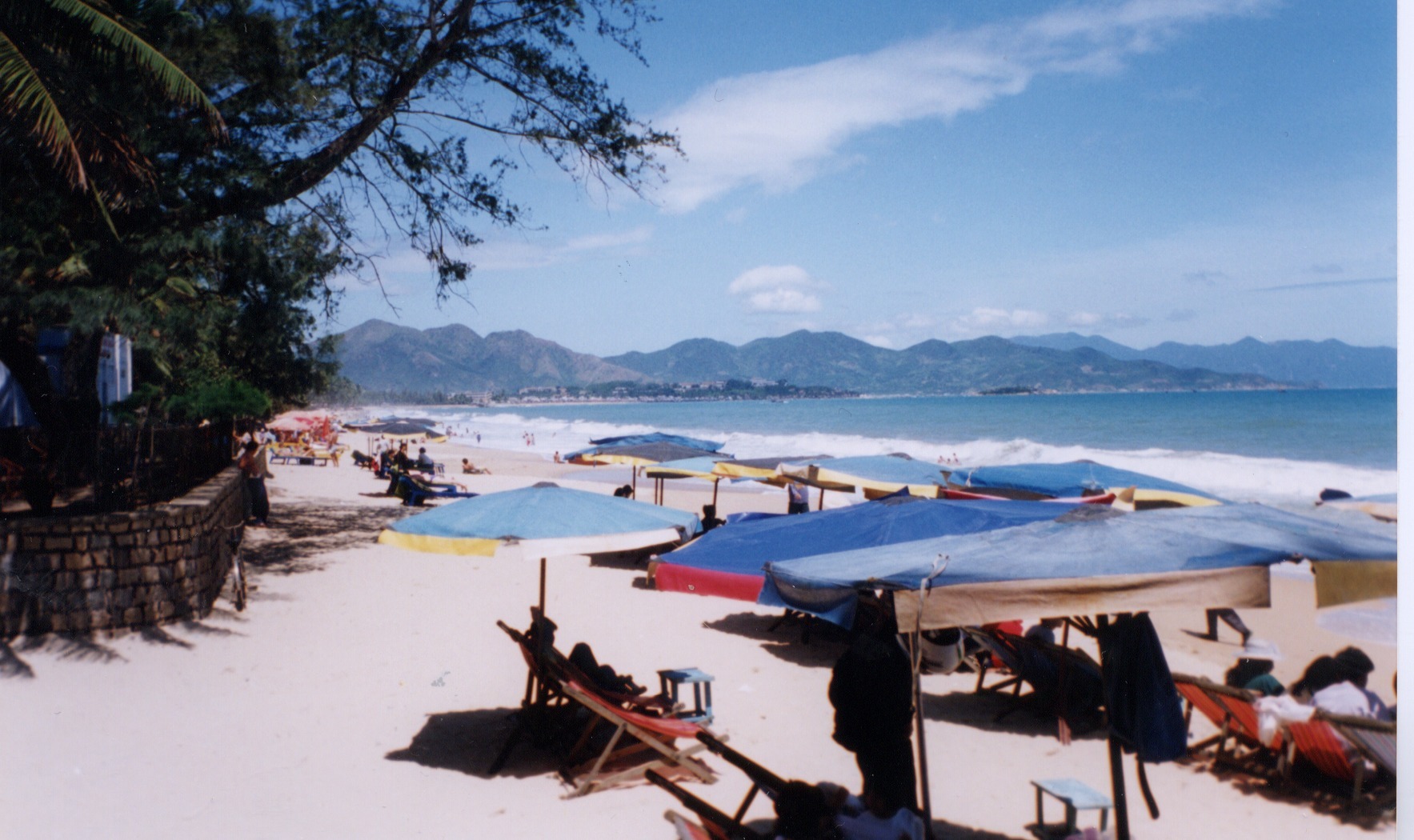 Picture Vietnam Na Trang 1995-12 33 - Center Na Trang