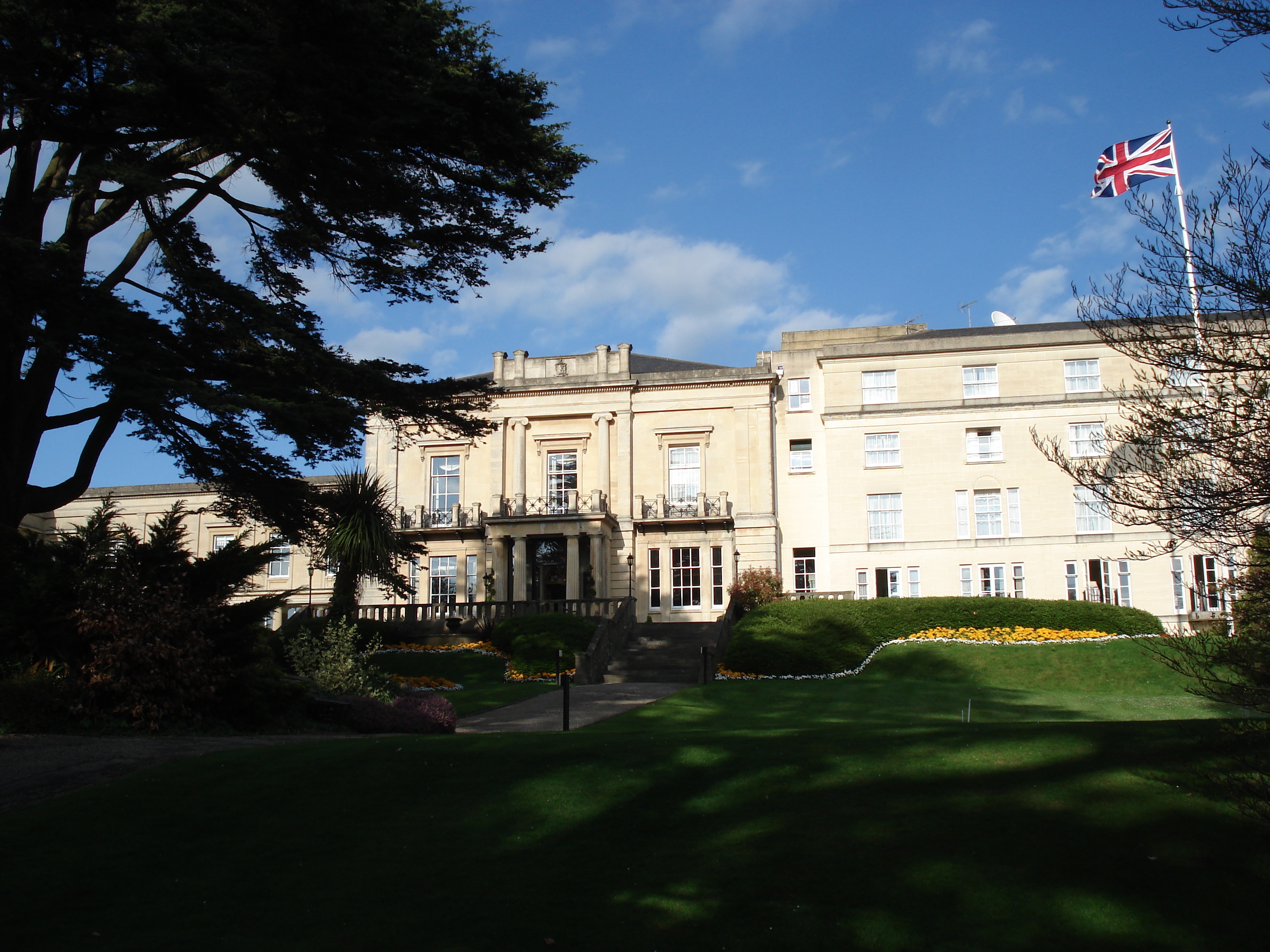 Picture United Kingdom Bath MacDonald Spa Hotel 2006-05 25 - Journey MacDonald Spa Hotel