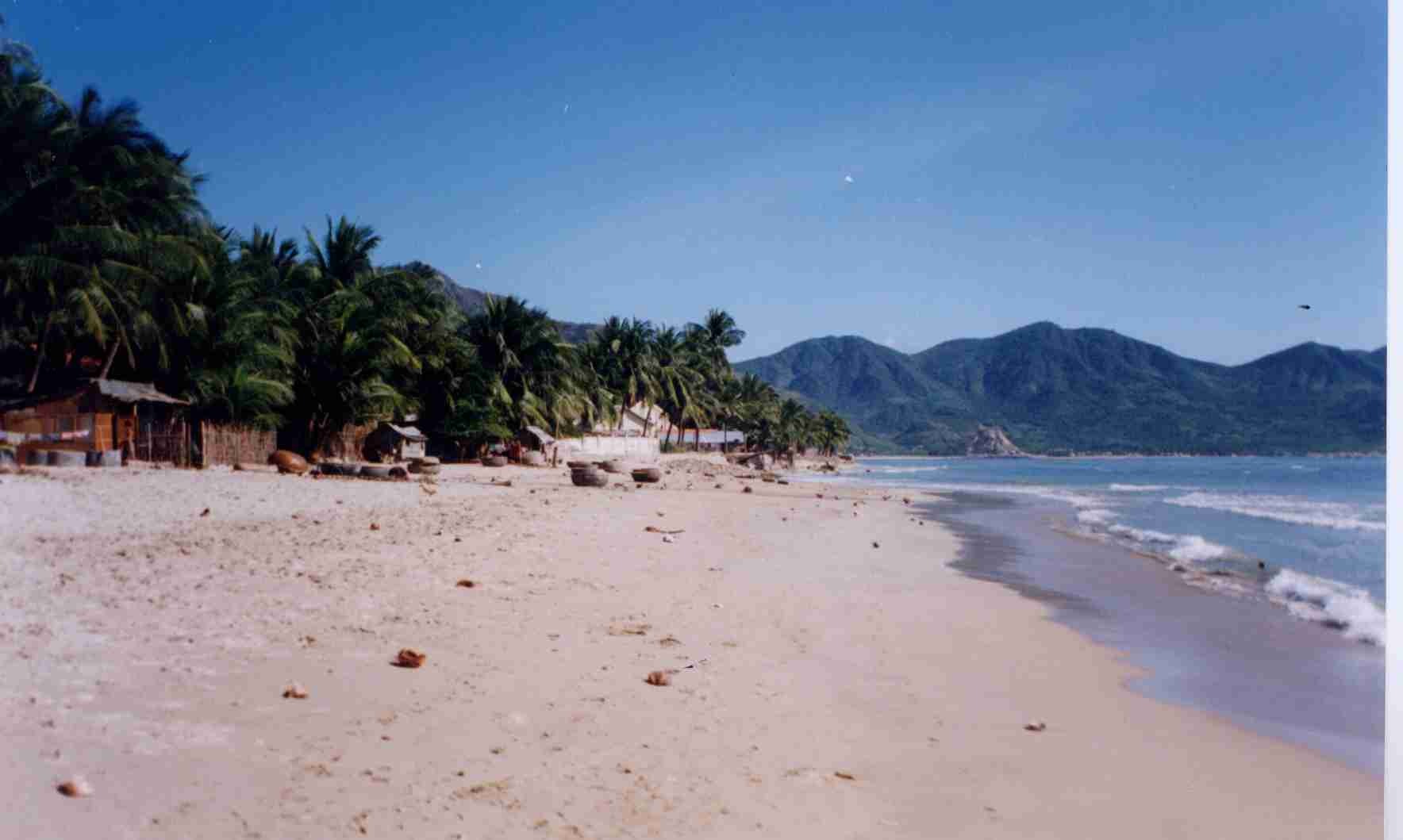 Picture Vietnam Na Trang 1995-12 25 - Journey Na Trang