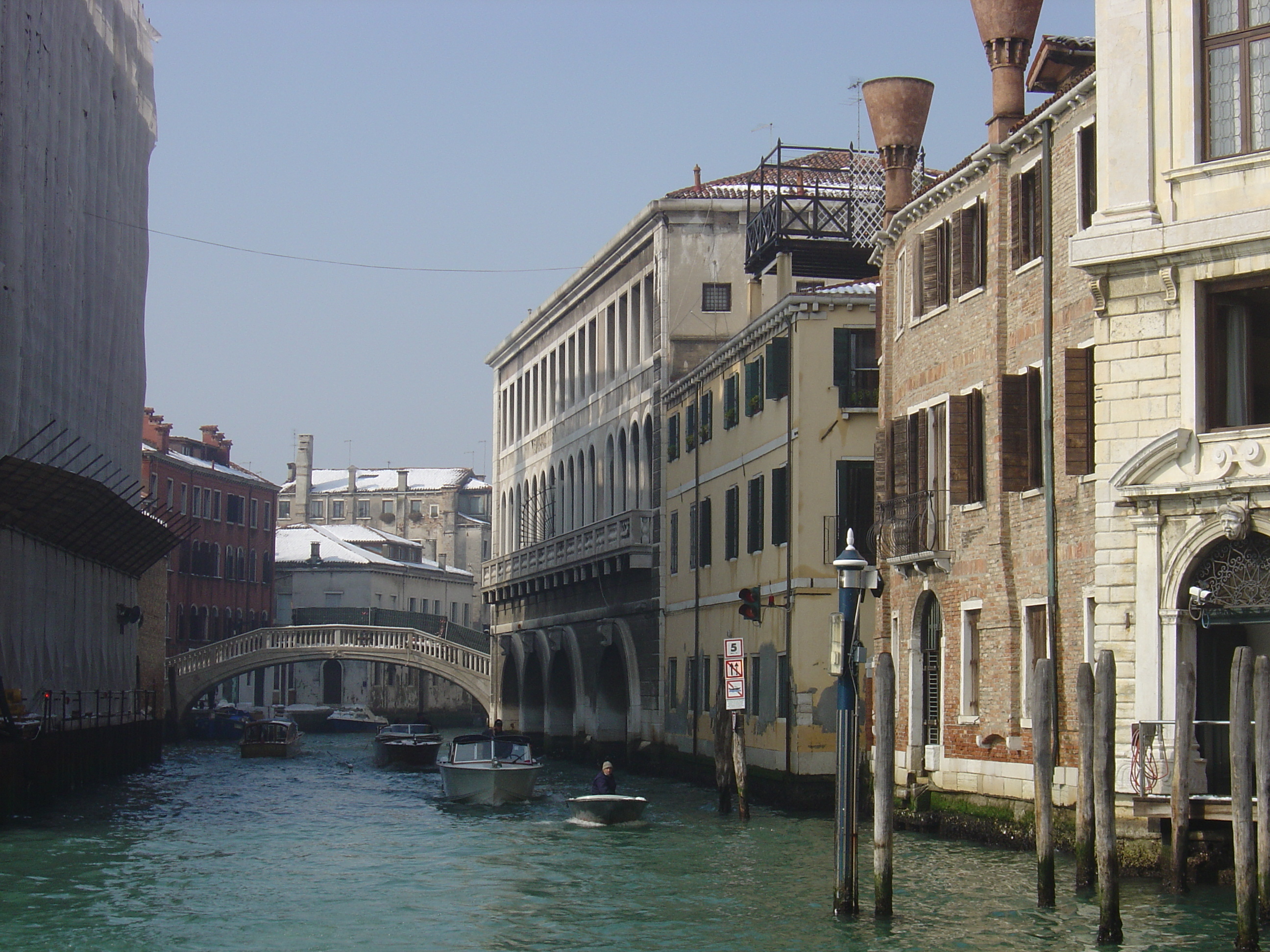 Picture Italy Venice 2005-03 80 - Center Venice