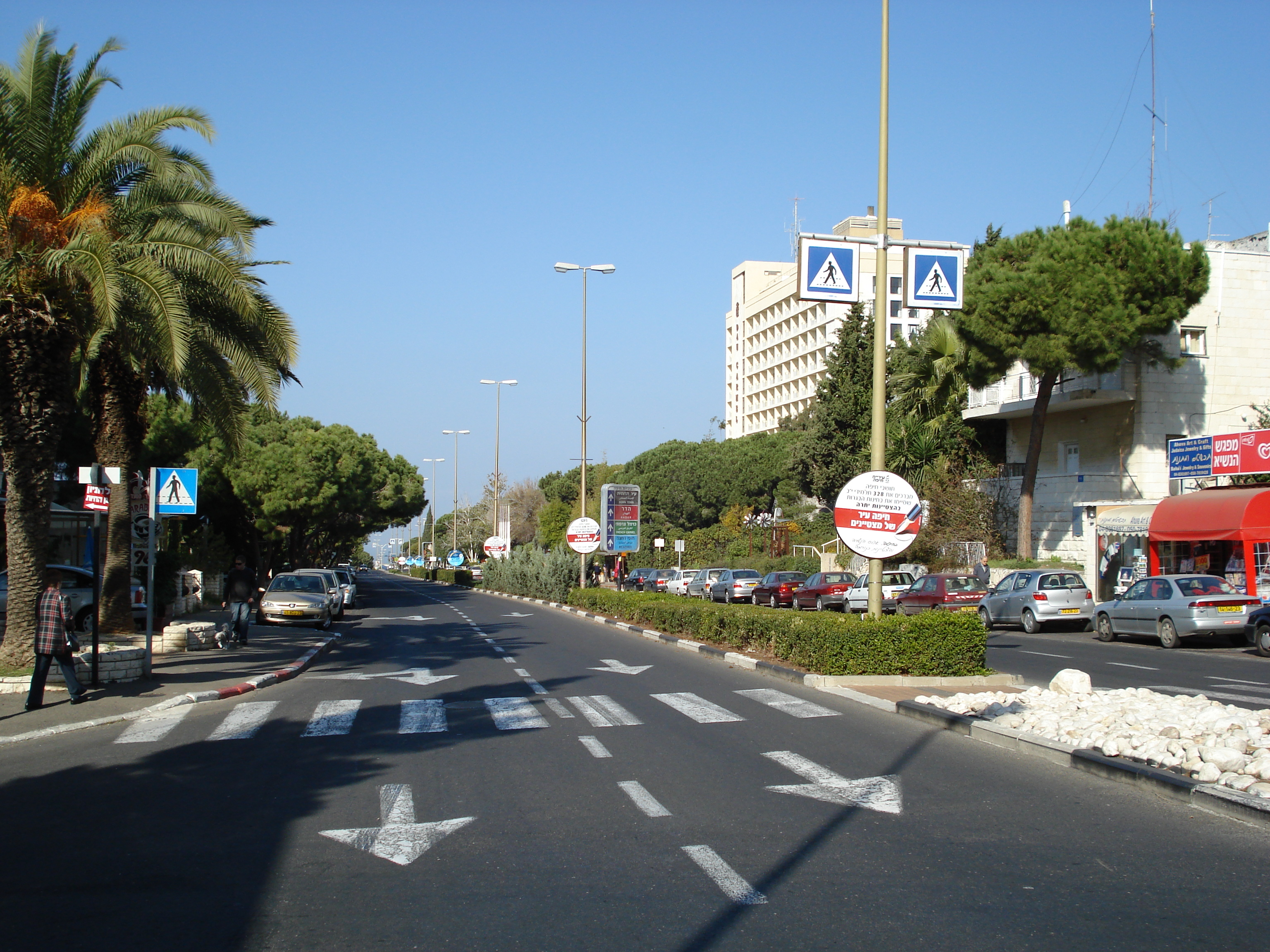 Picture Israel Haifa Carmel 2006-12 44 - Around Carmel