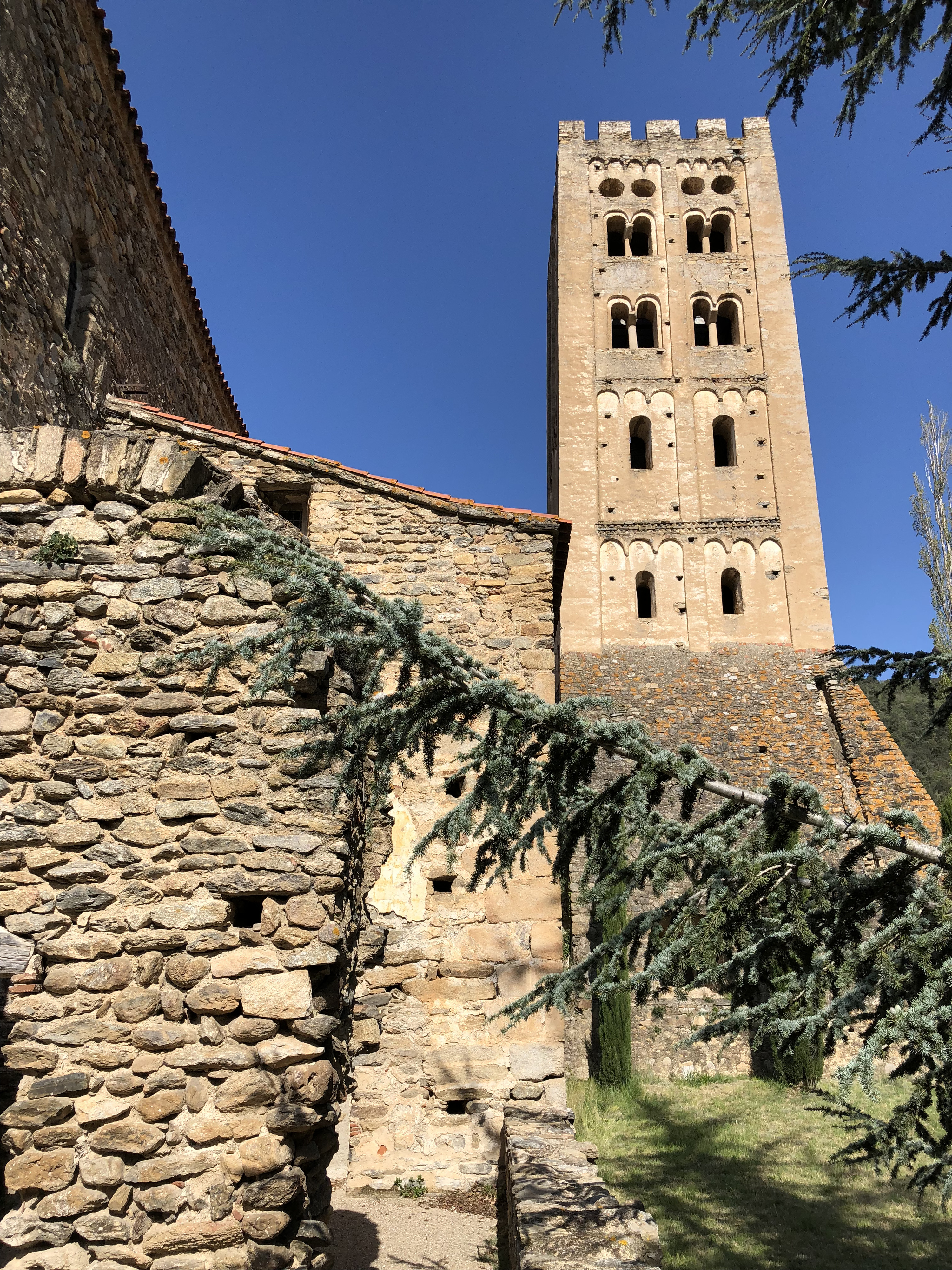 Picture France Abbaye Saint-Michel de Cuxa 2018-04 29 - Recreation Abbaye Saint-Michel de Cuxa