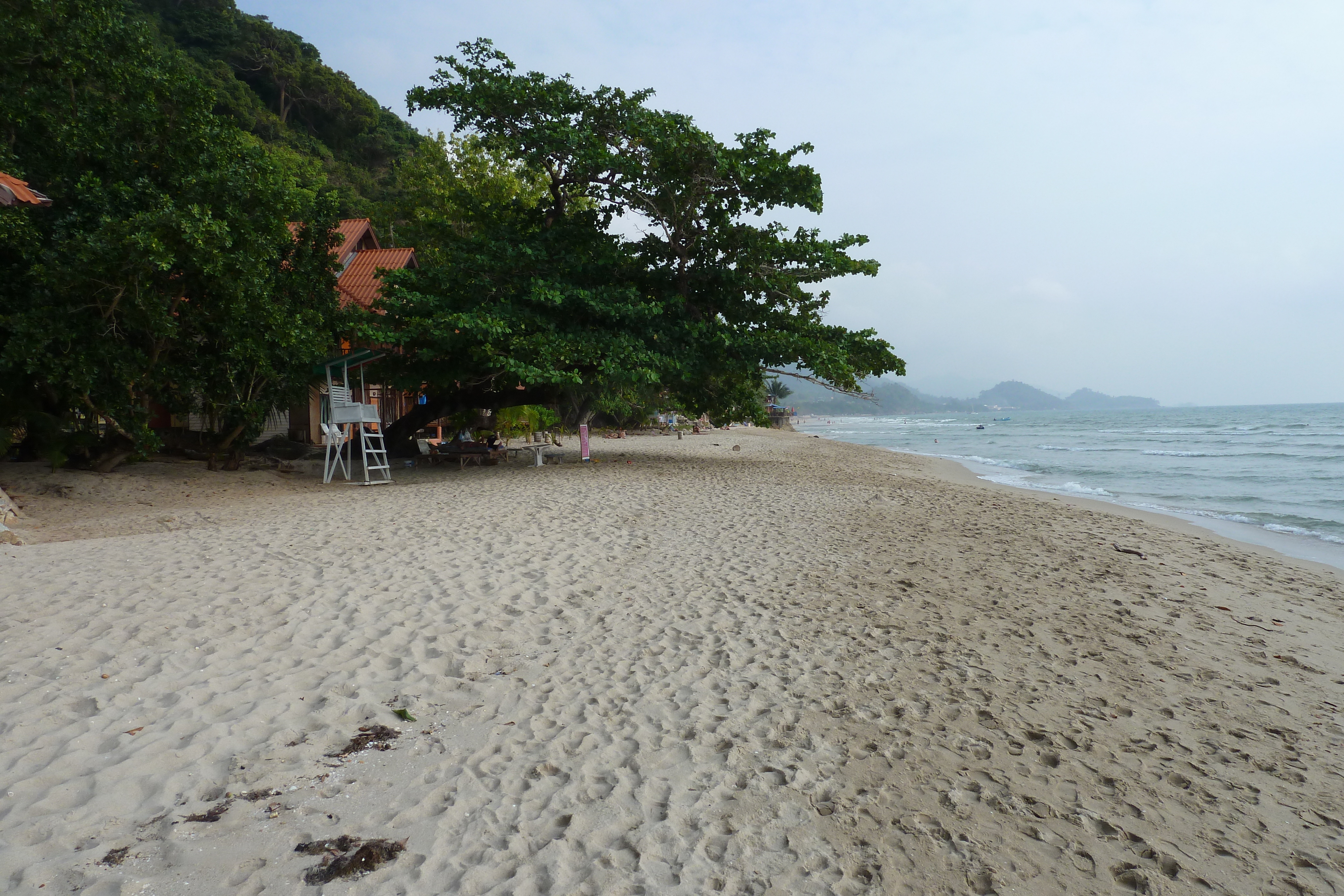 Picture Thailand Ko Chang White sand beach 2011-02 10 - Center White sand beach