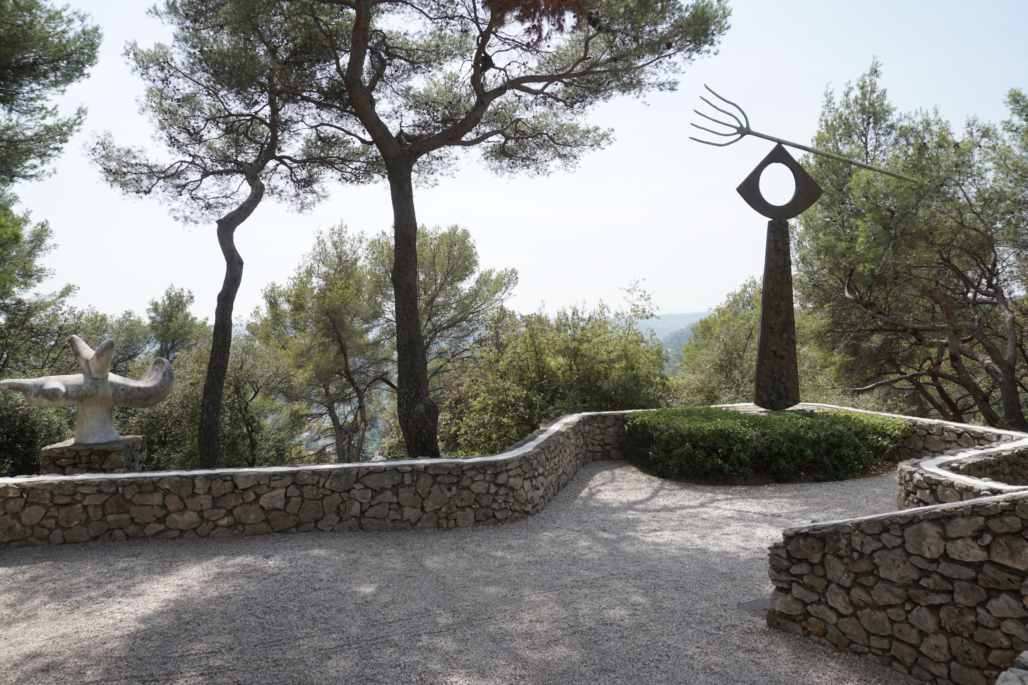 Picture France Saint Paul de Vence Fondation Maeght 2017-08 129 - Around Fondation Maeght