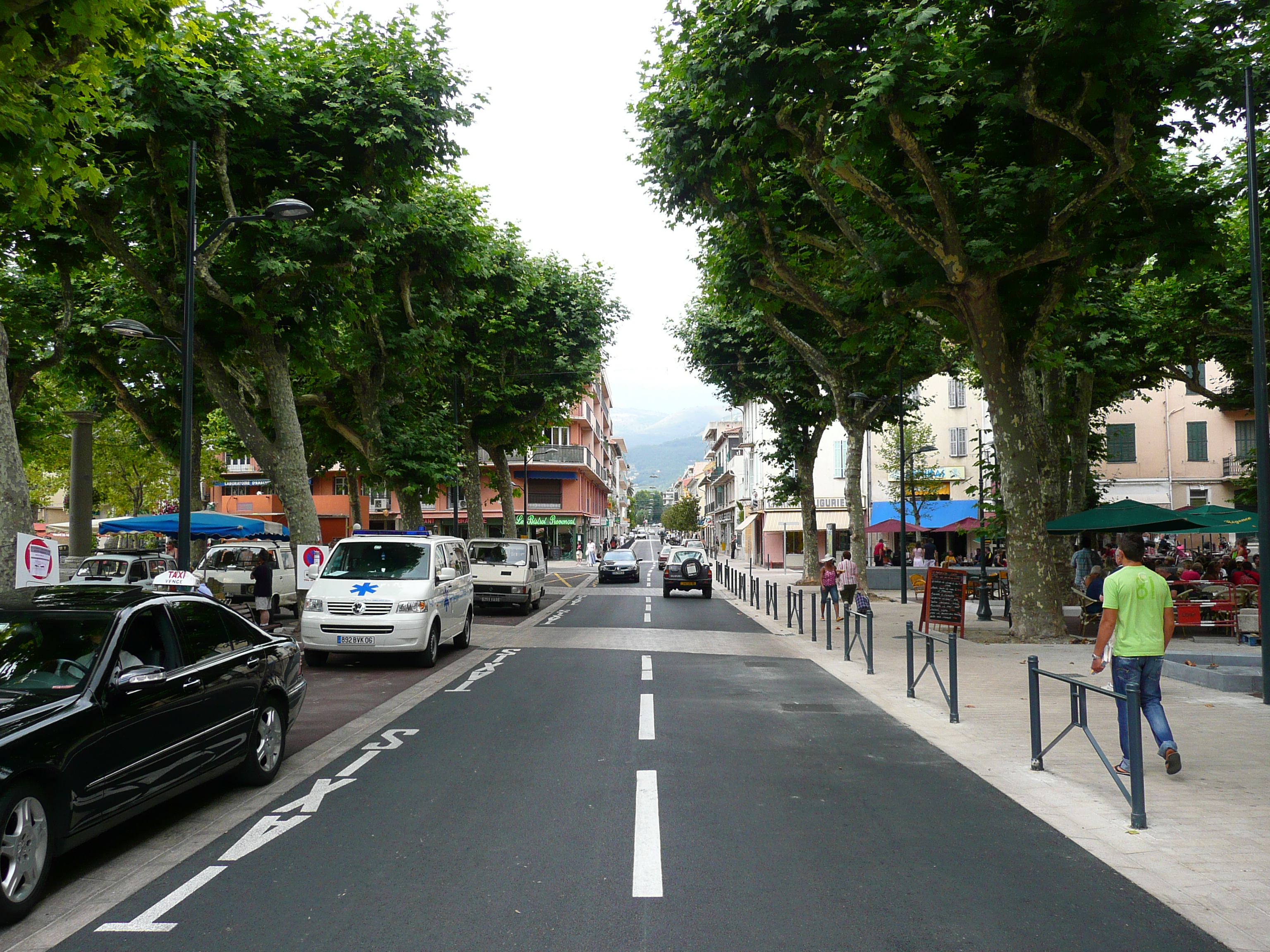 Picture France Vence Place du Grand Jardin 2007-07 19 - Tours Place du Grand Jardin