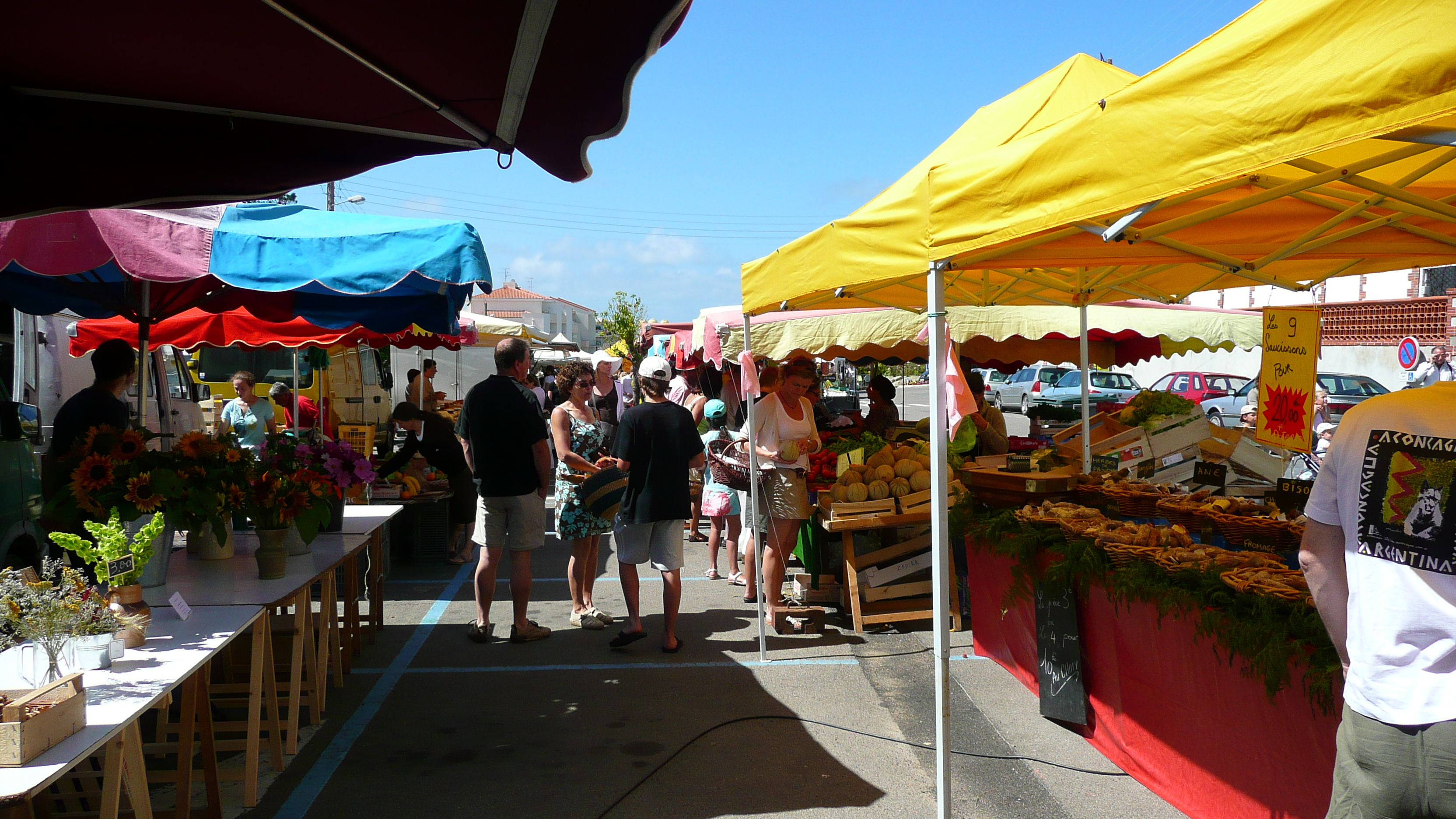 Picture France Prefailles Market in Prefailles 2007-07 5 - Discovery Market in Prefailles