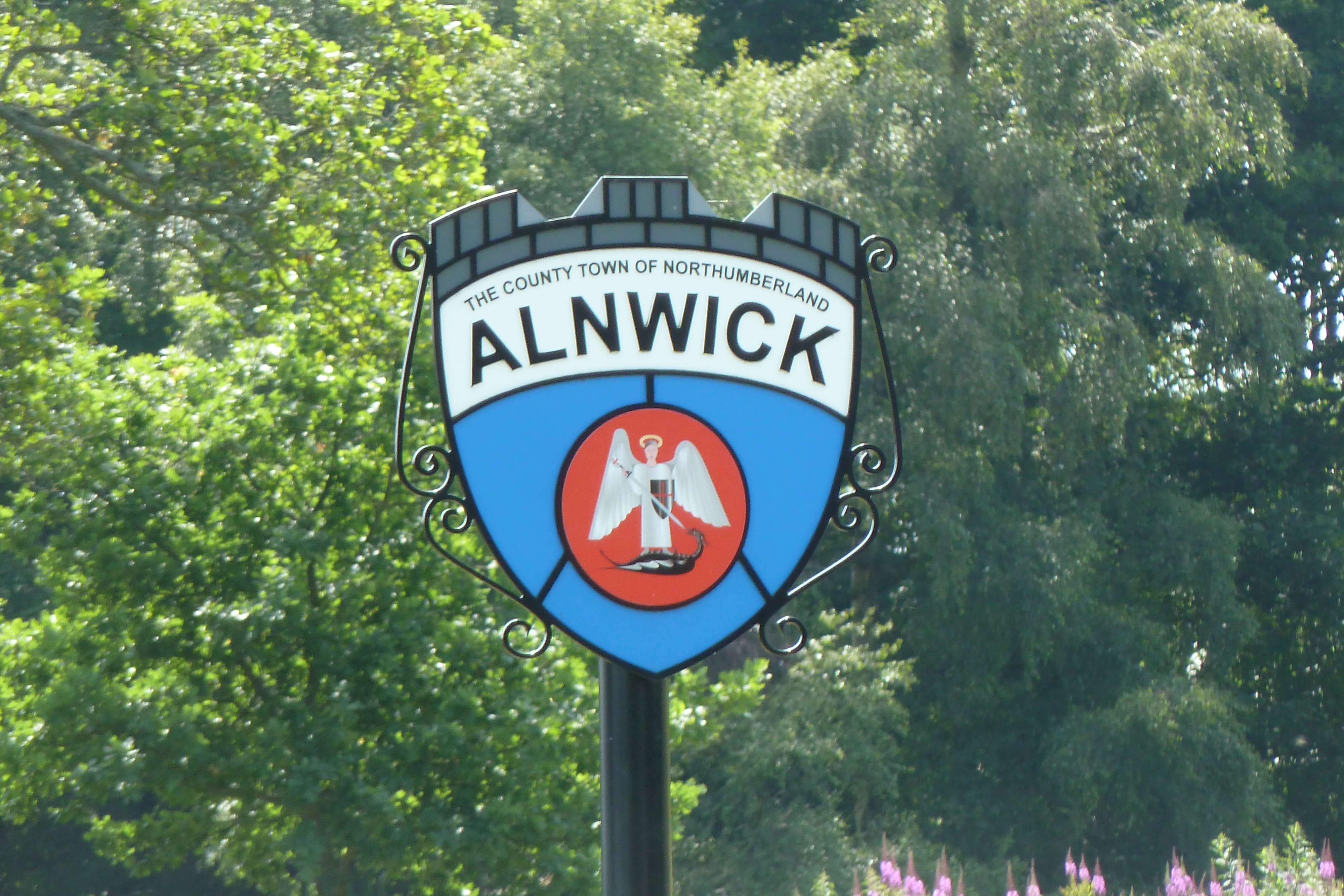 Picture United Kingdom Scotland Alnwick 2011-07 3 - History Alnwick