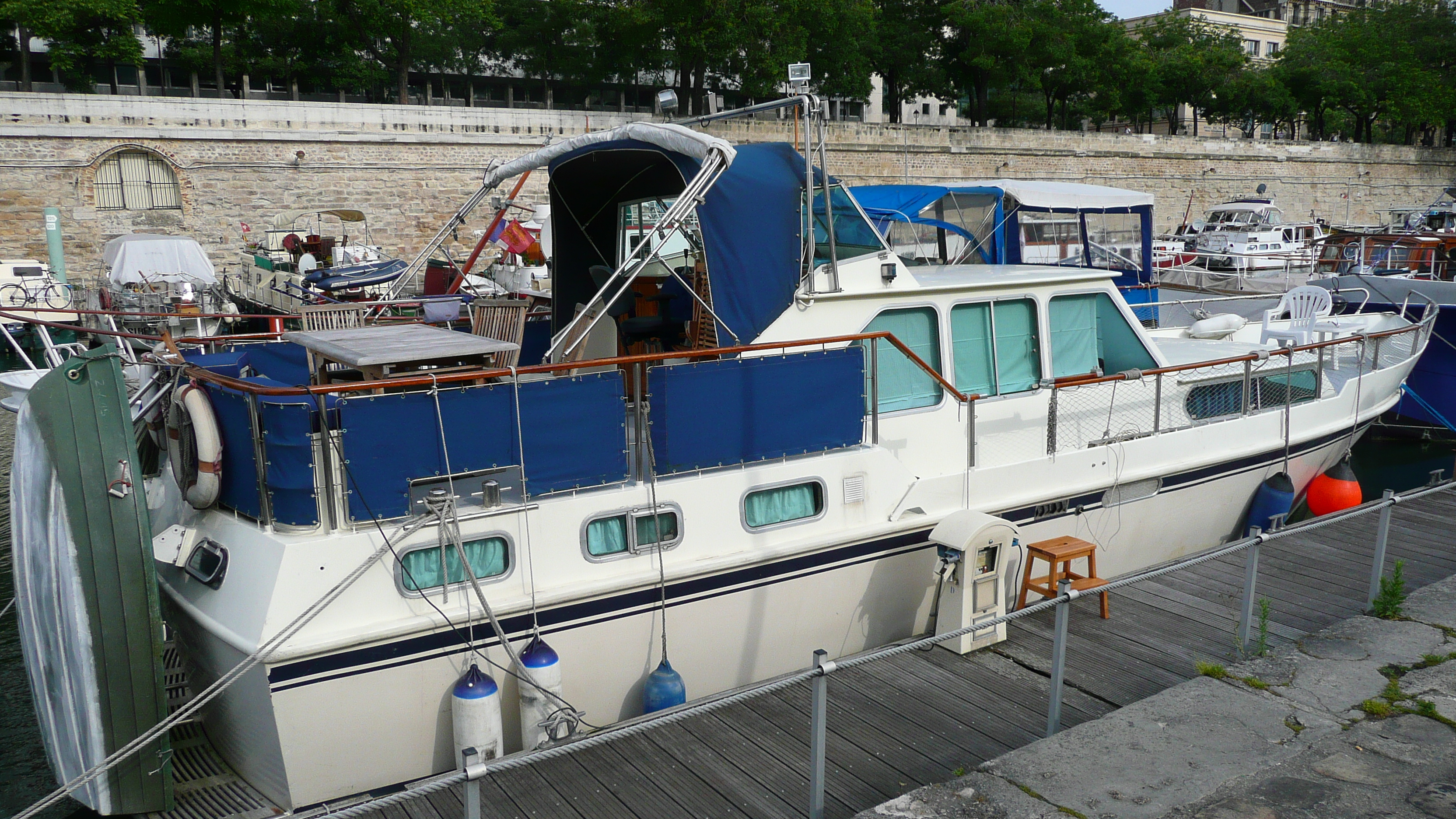 Picture France Paris Bastille Harbour 2007-06 69 - Recreation Bastille Harbour