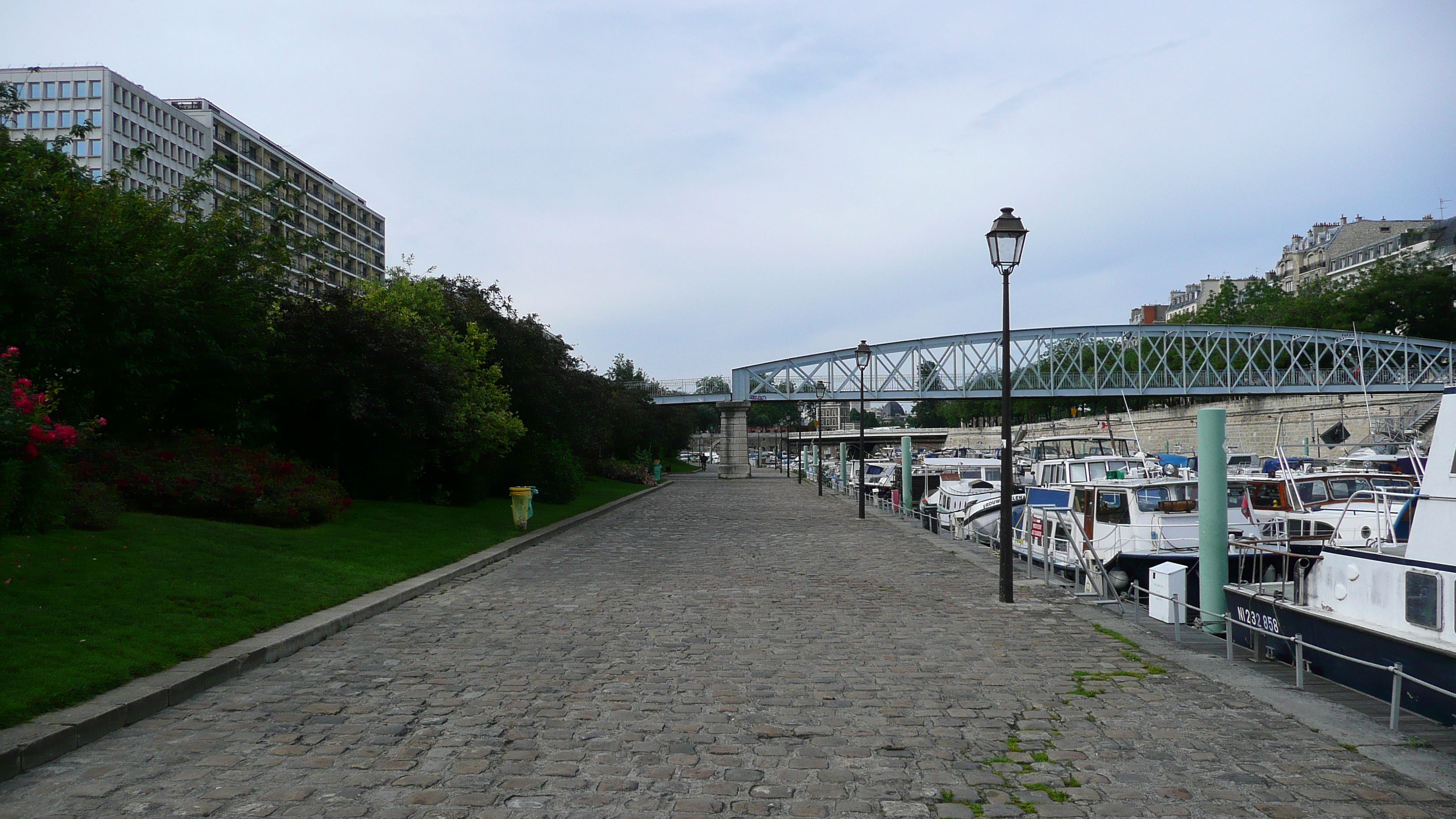 Picture France Paris Bastille Harbour 2007-06 74 - Around Bastille Harbour