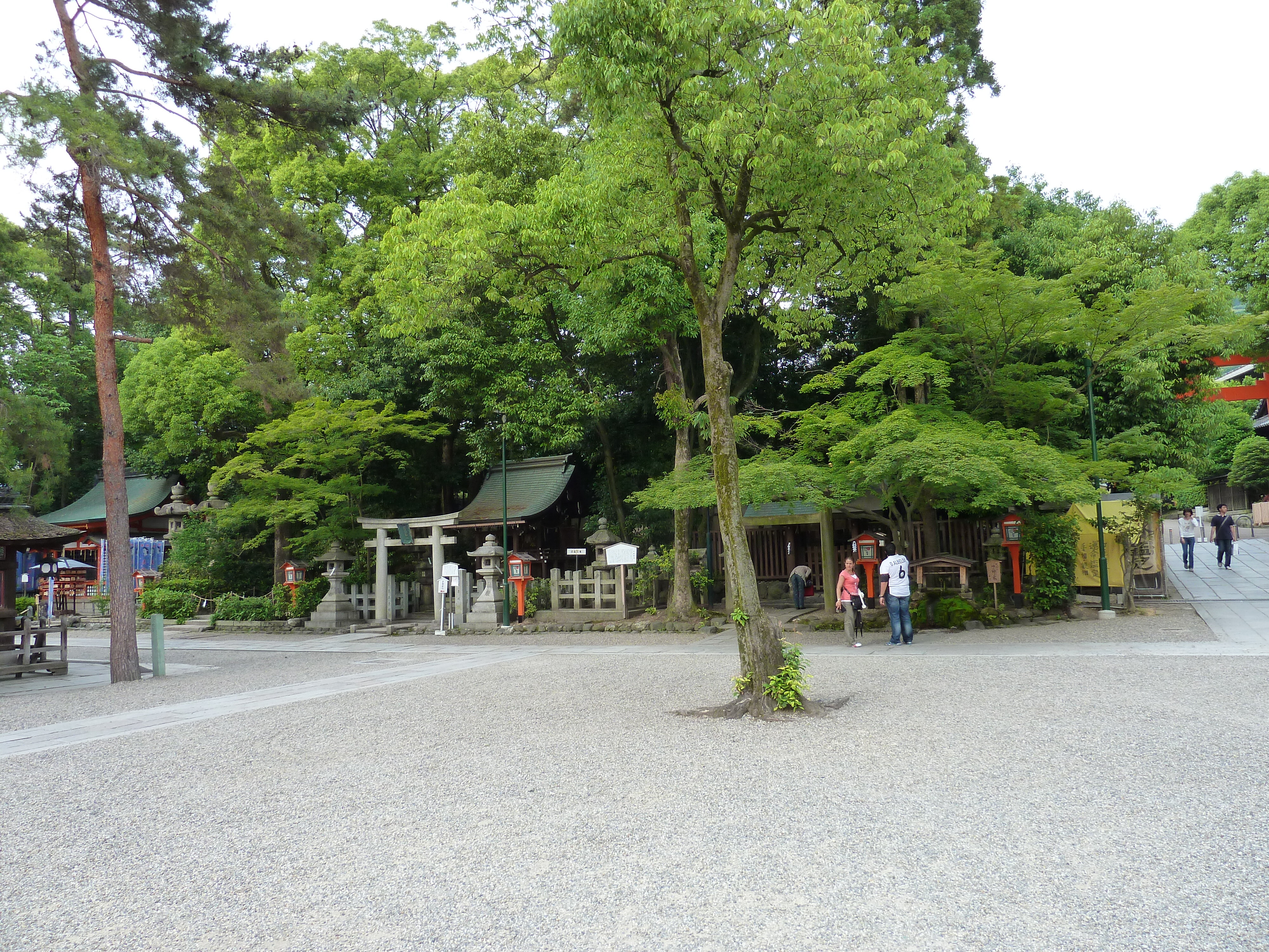 Picture Japan Kyoto Yasaka Shrine 2010-06 20 - Center Yasaka Shrine