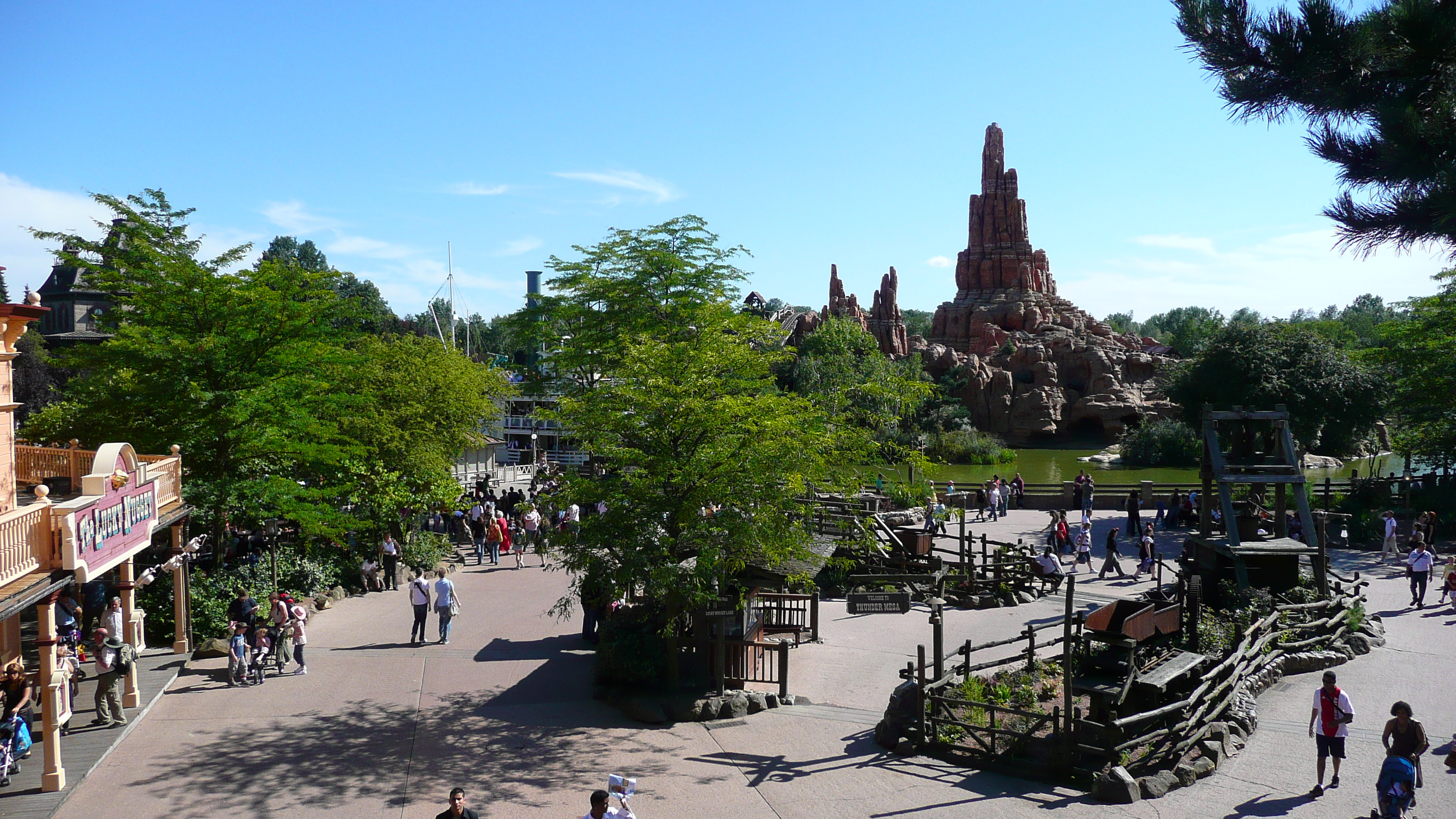 Picture France Disneyland Paris Legends of the wild west 2007-07 2 - Around Legends of the wild west