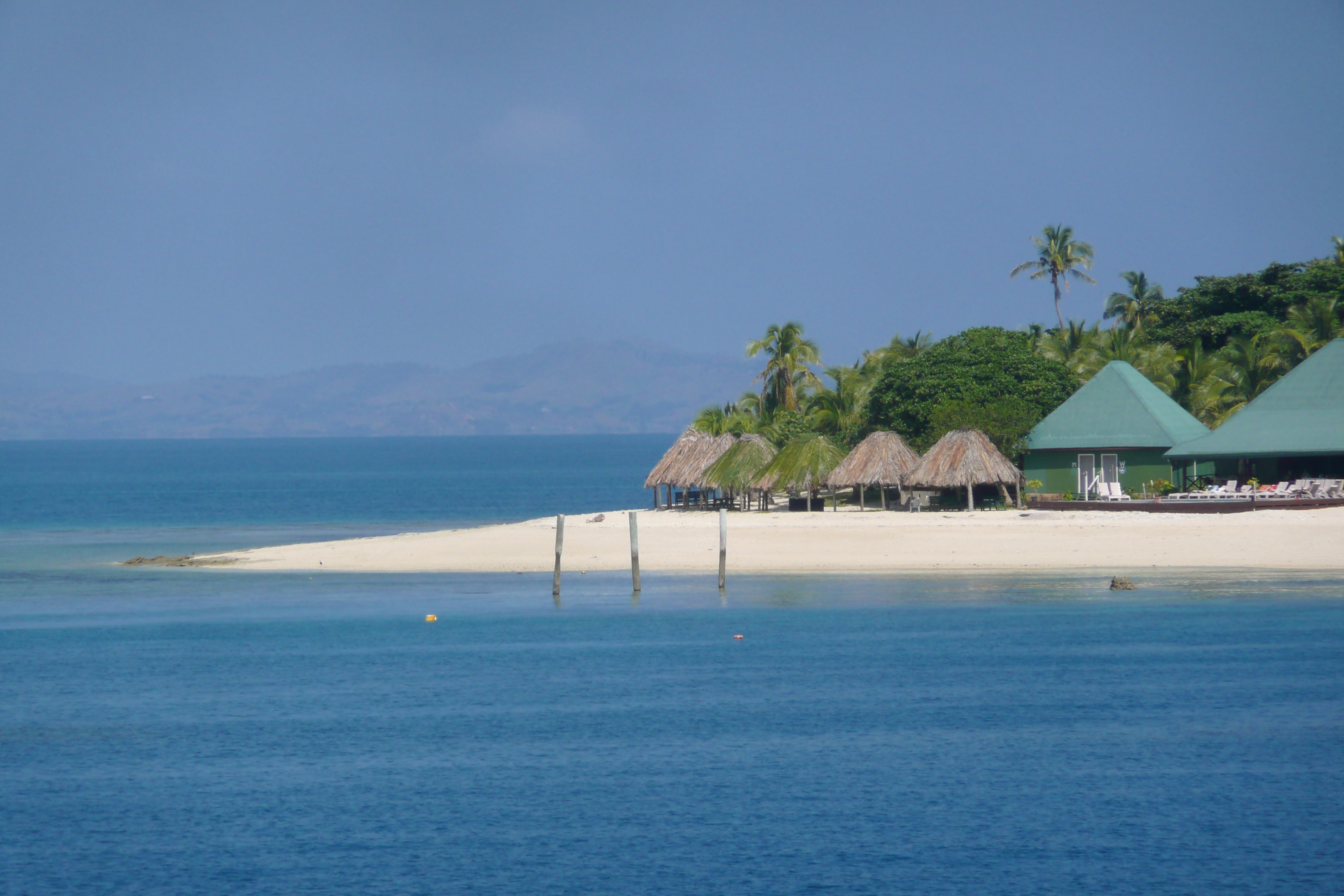 Picture Fiji Bounty Island 2010-05 1 - Center Bounty Island