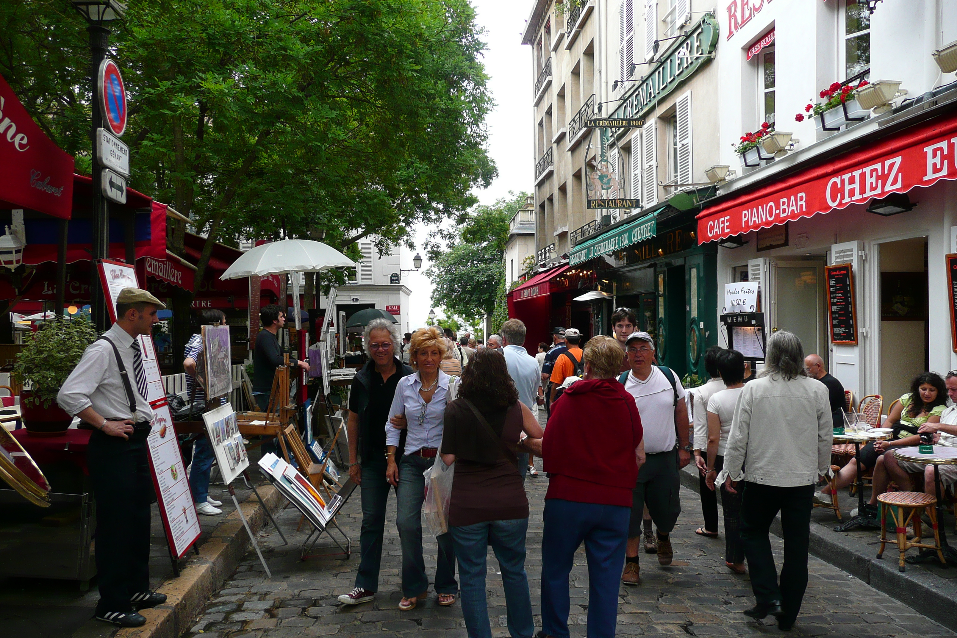 Picture France Paris Place du Tertre 2007-06 6 - History Place du Tertre