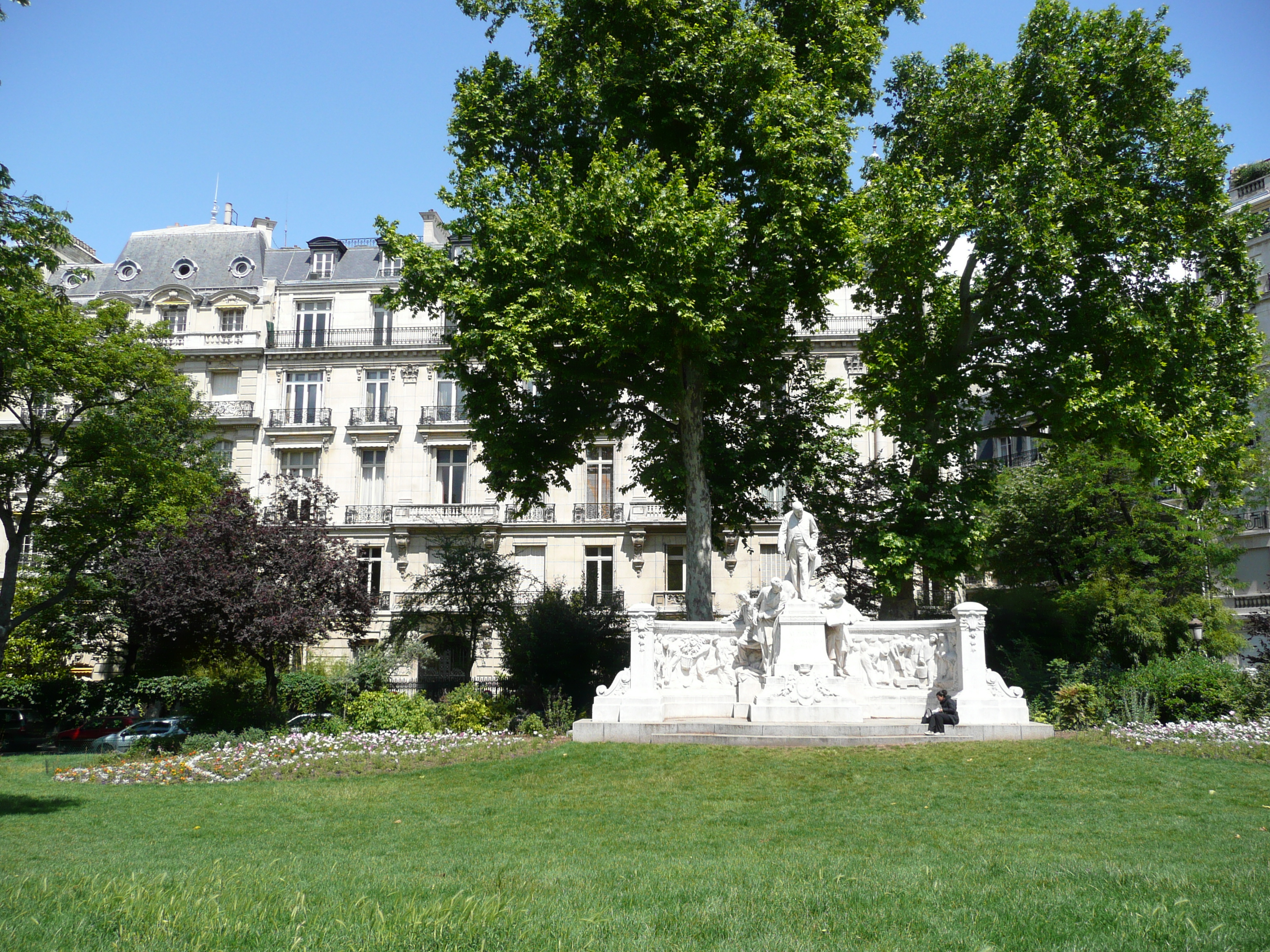 Picture France Paris Avenue Foch 2007-06 38 - Center Avenue Foch