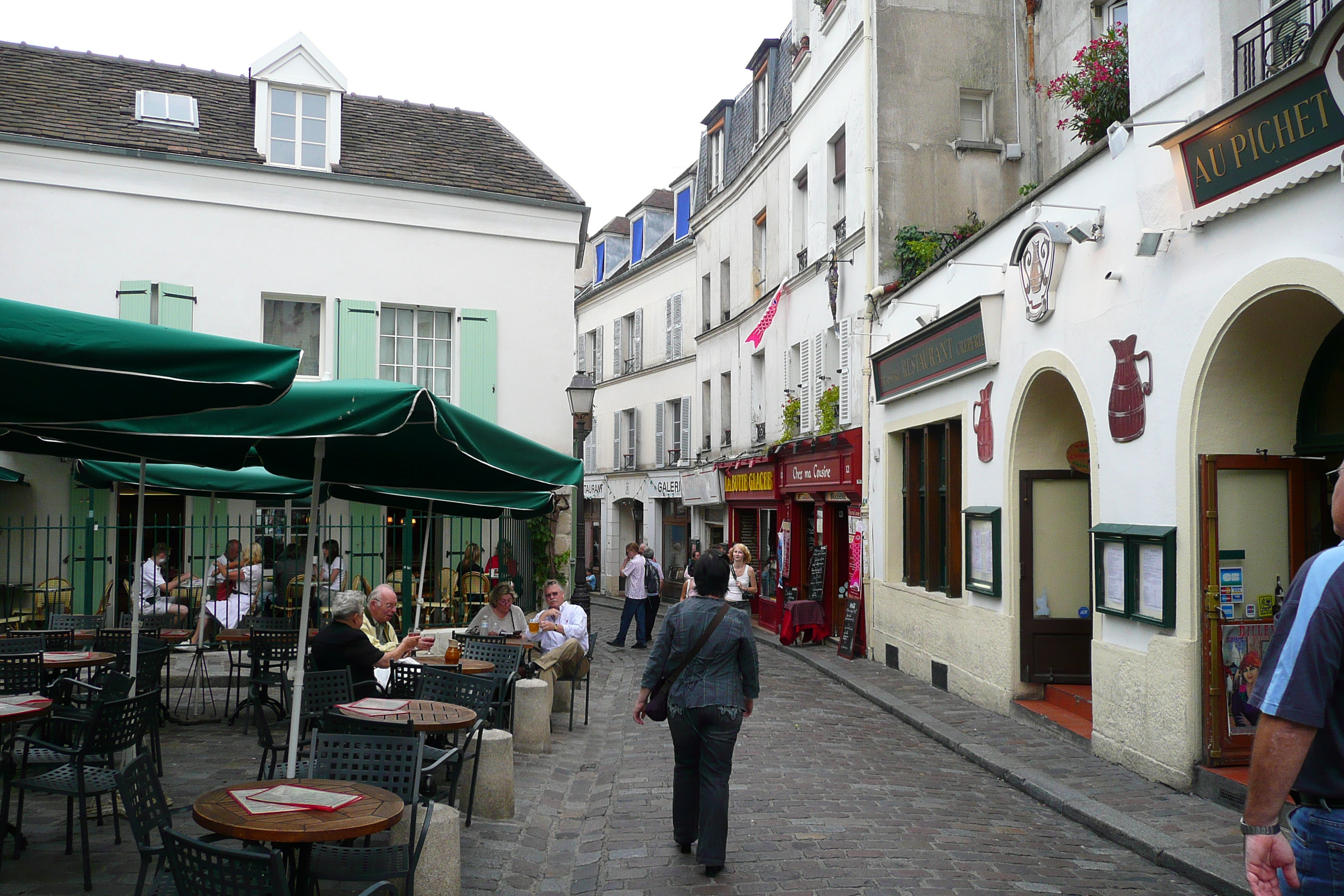 Picture France Paris Place du Tertre 2007-06 33 - Discovery Place du Tertre