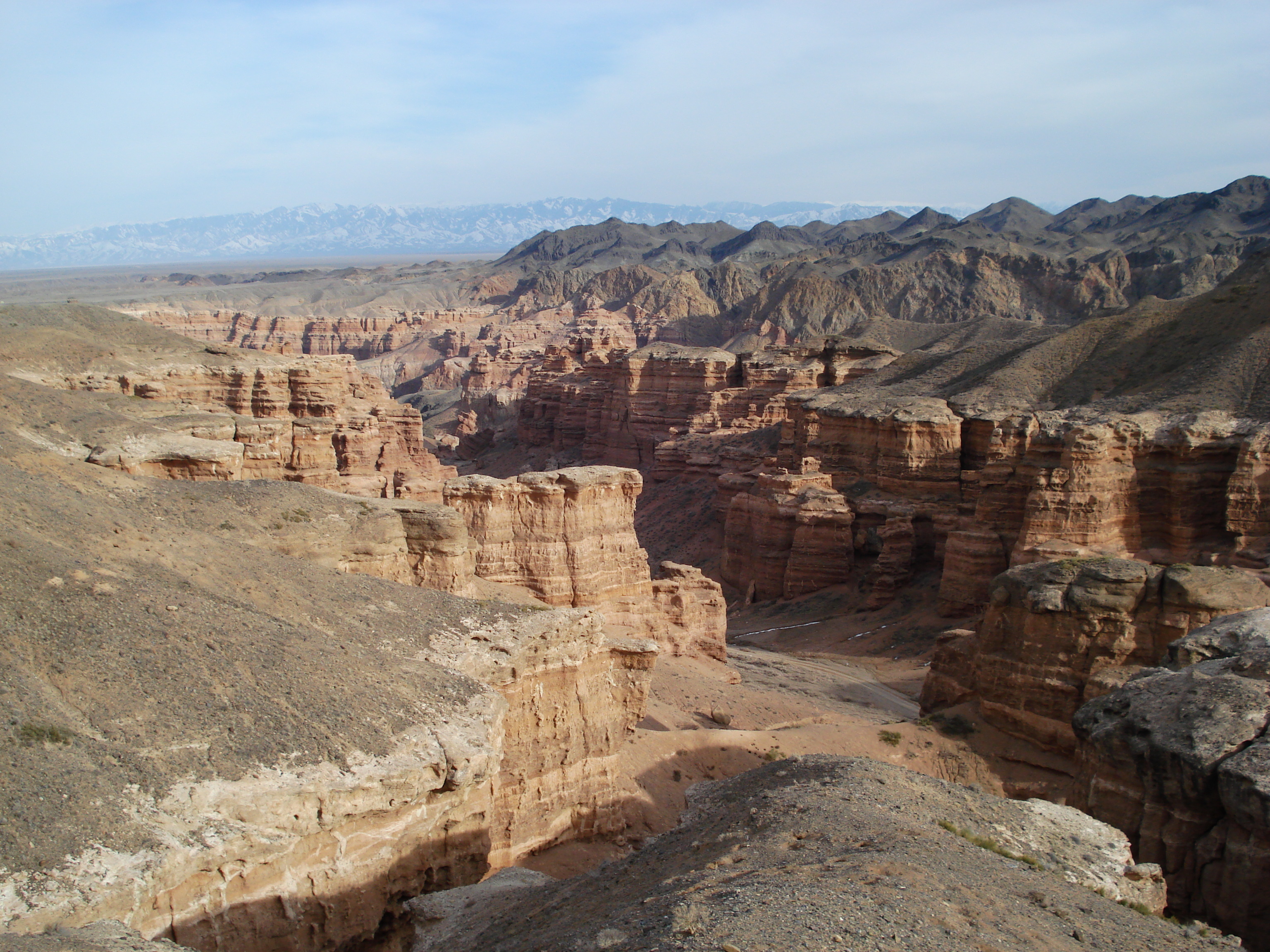 Picture Kazakhstan Charyn Canyon 2007-03 94 - Recreation Charyn Canyon