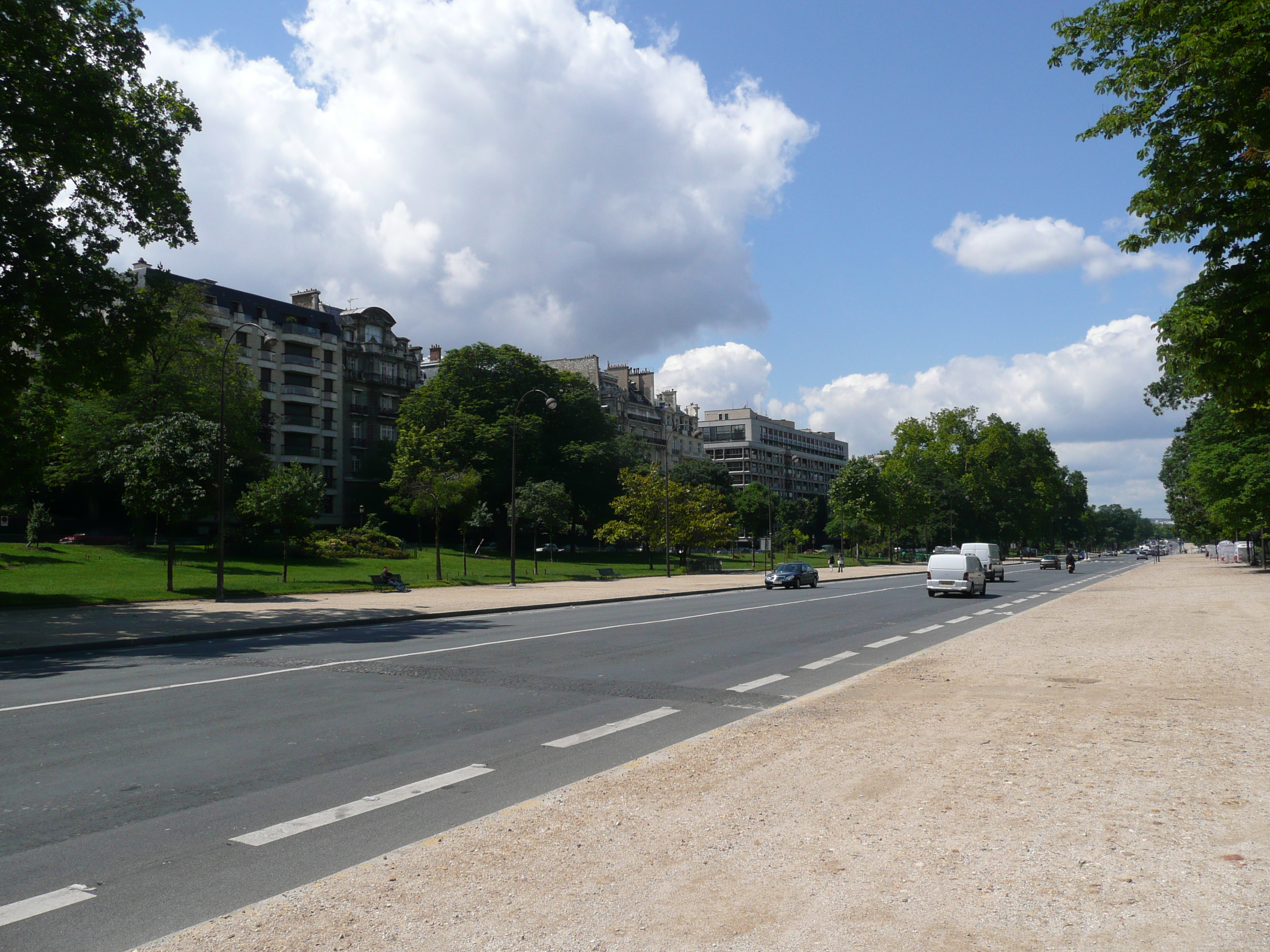 Picture France Paris Avenue Foch 2007-06 25 - Tours Avenue Foch