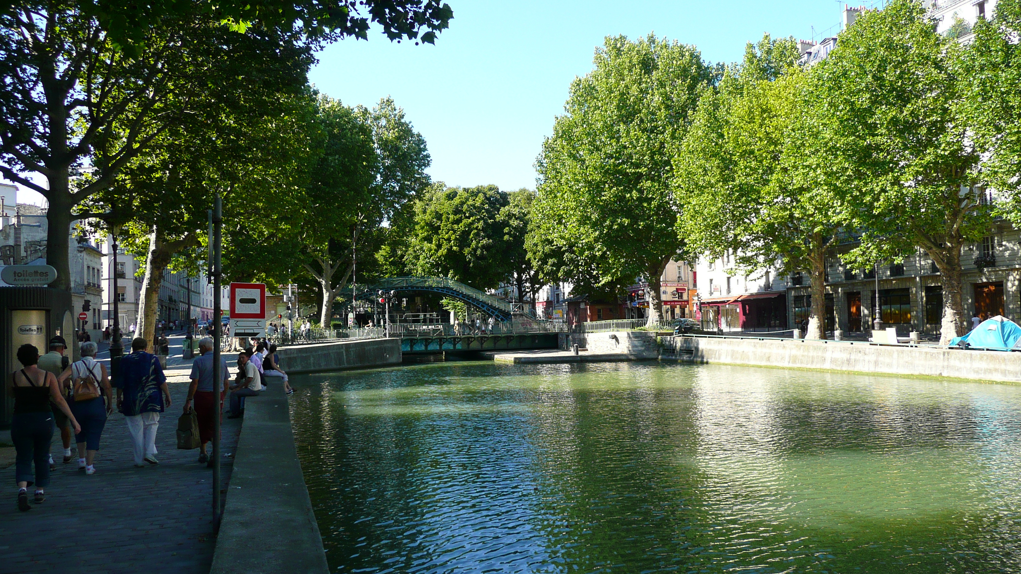 Picture France Paris Canal St Martin 2007-08 16 - Recreation Canal St Martin