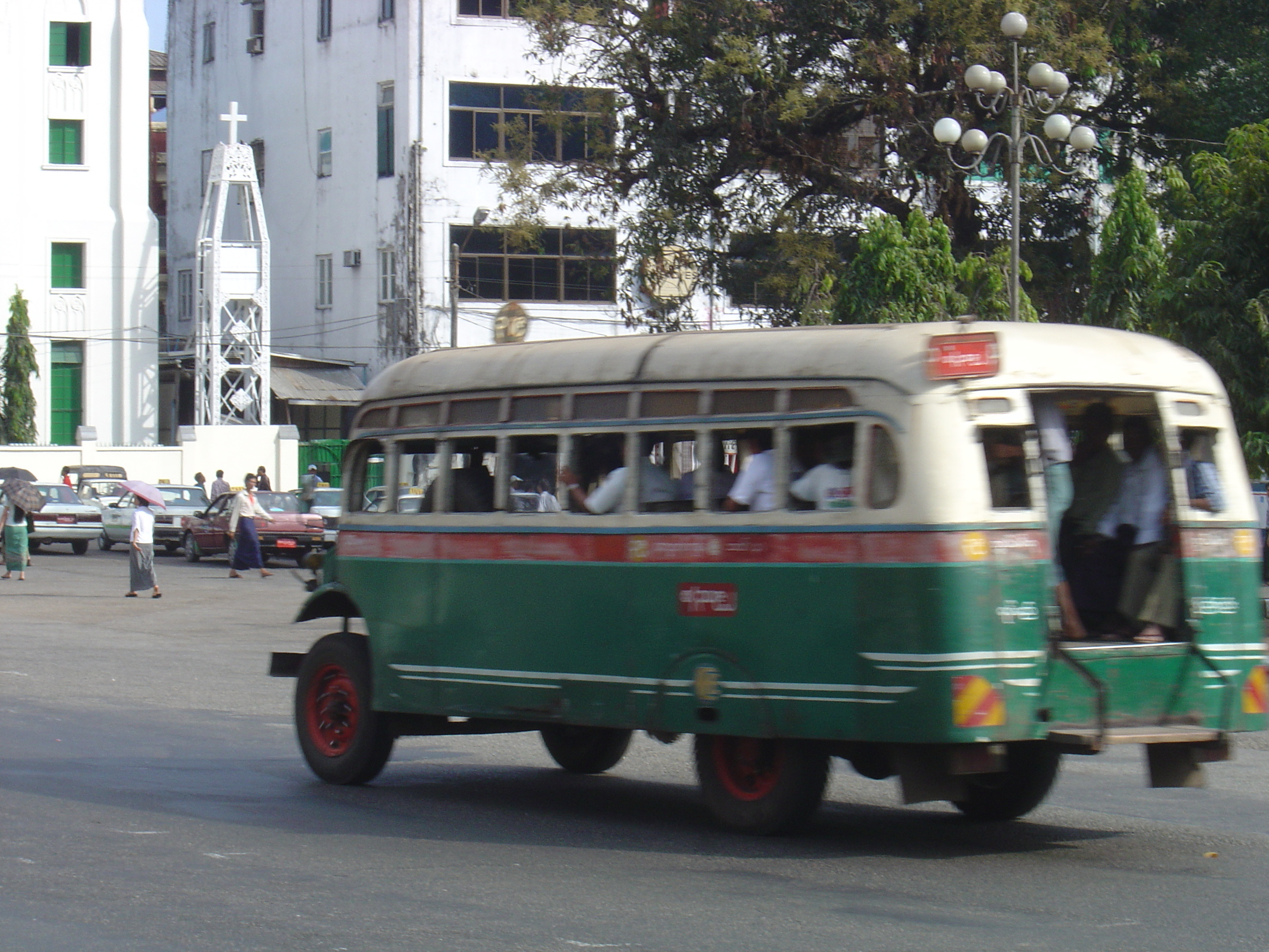 Picture Myanmar Yangon 2005-01 71 - History Yangon