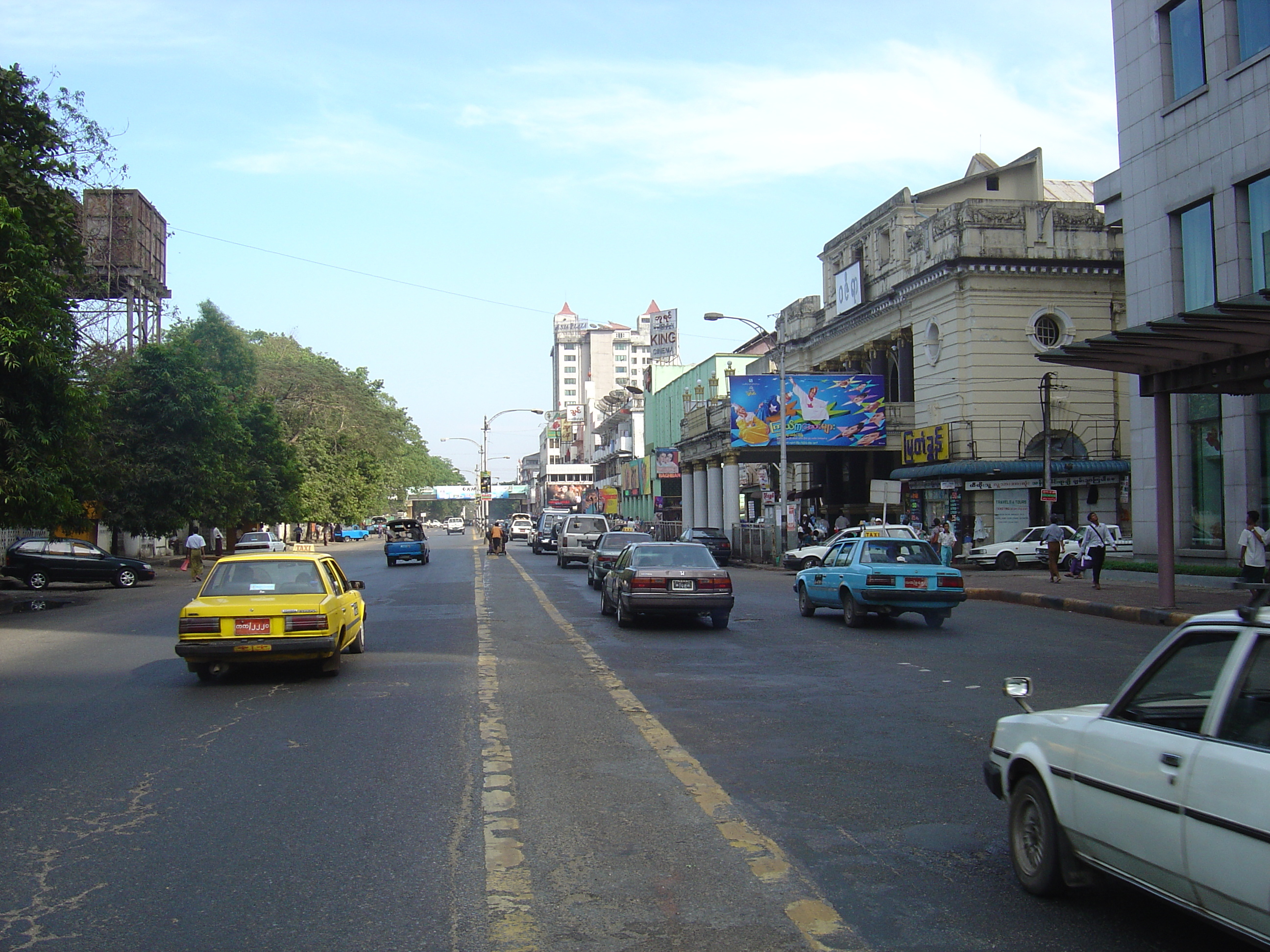 Picture Myanmar Yangon 2005-01 12 - Center Yangon